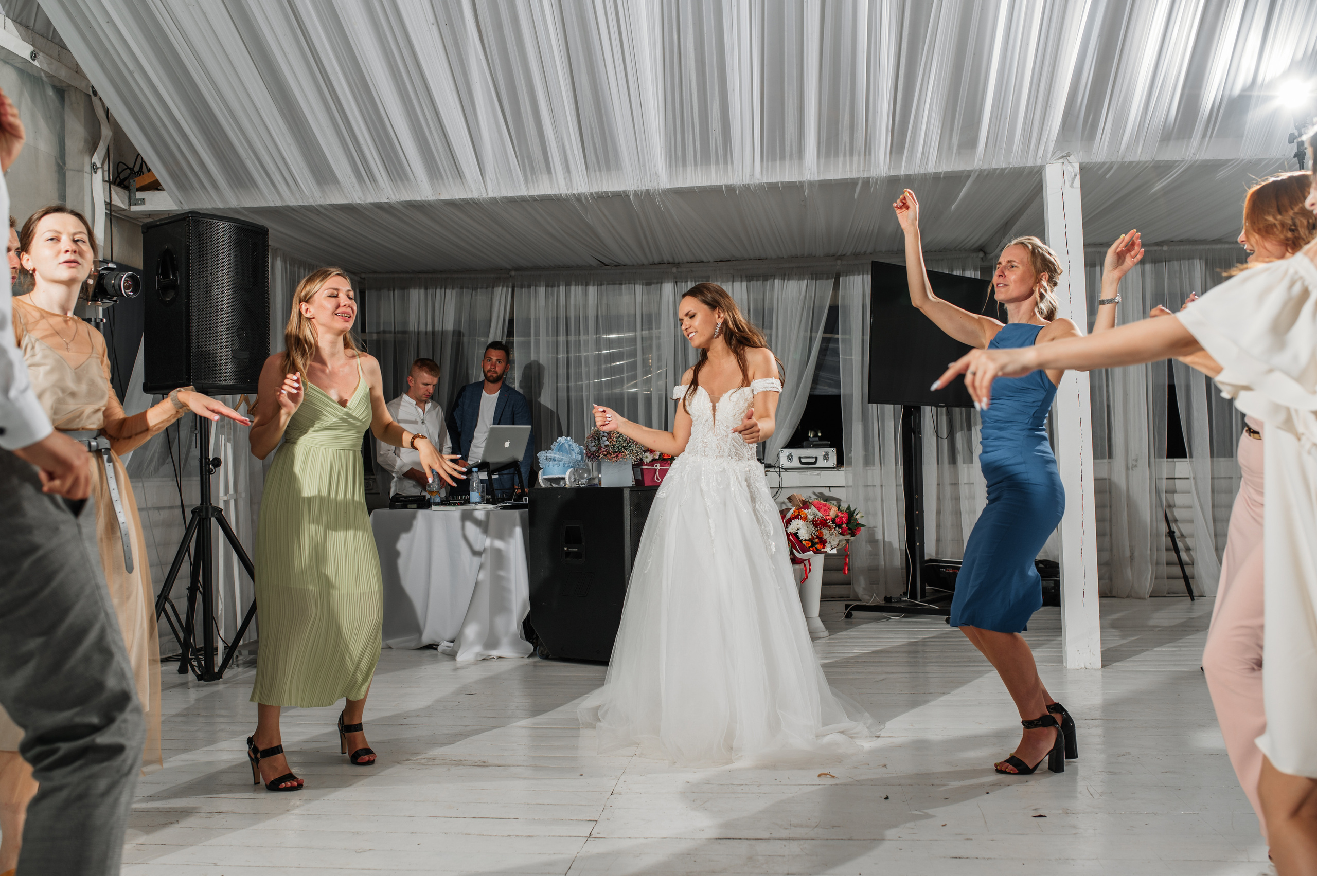 Свадебные серии