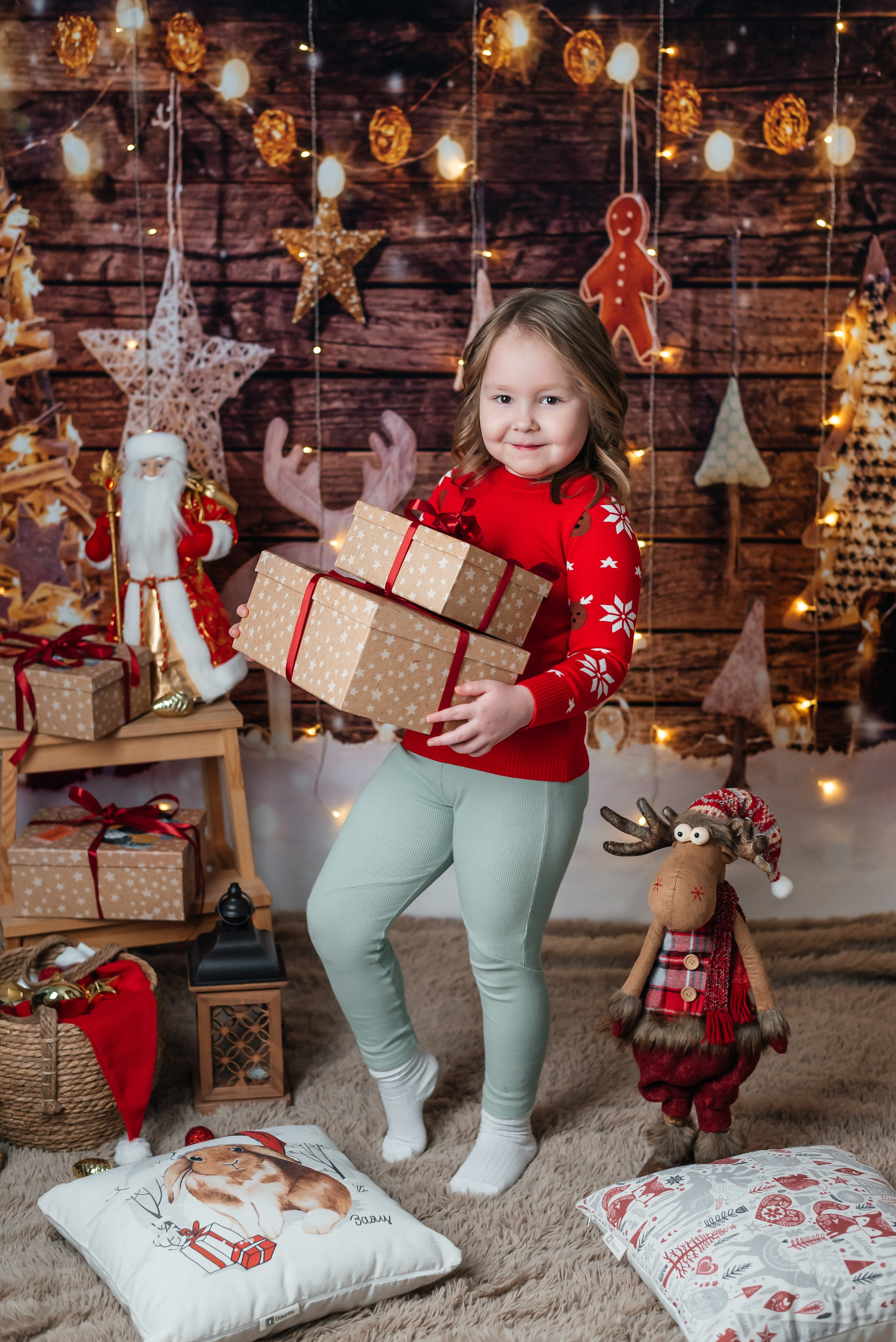 Мини-фотозона новогодняя «На Проспекте». Фотограф Лилия Арсланова Уфа Стерлитамак. Свадебные и семейные фотосесссии