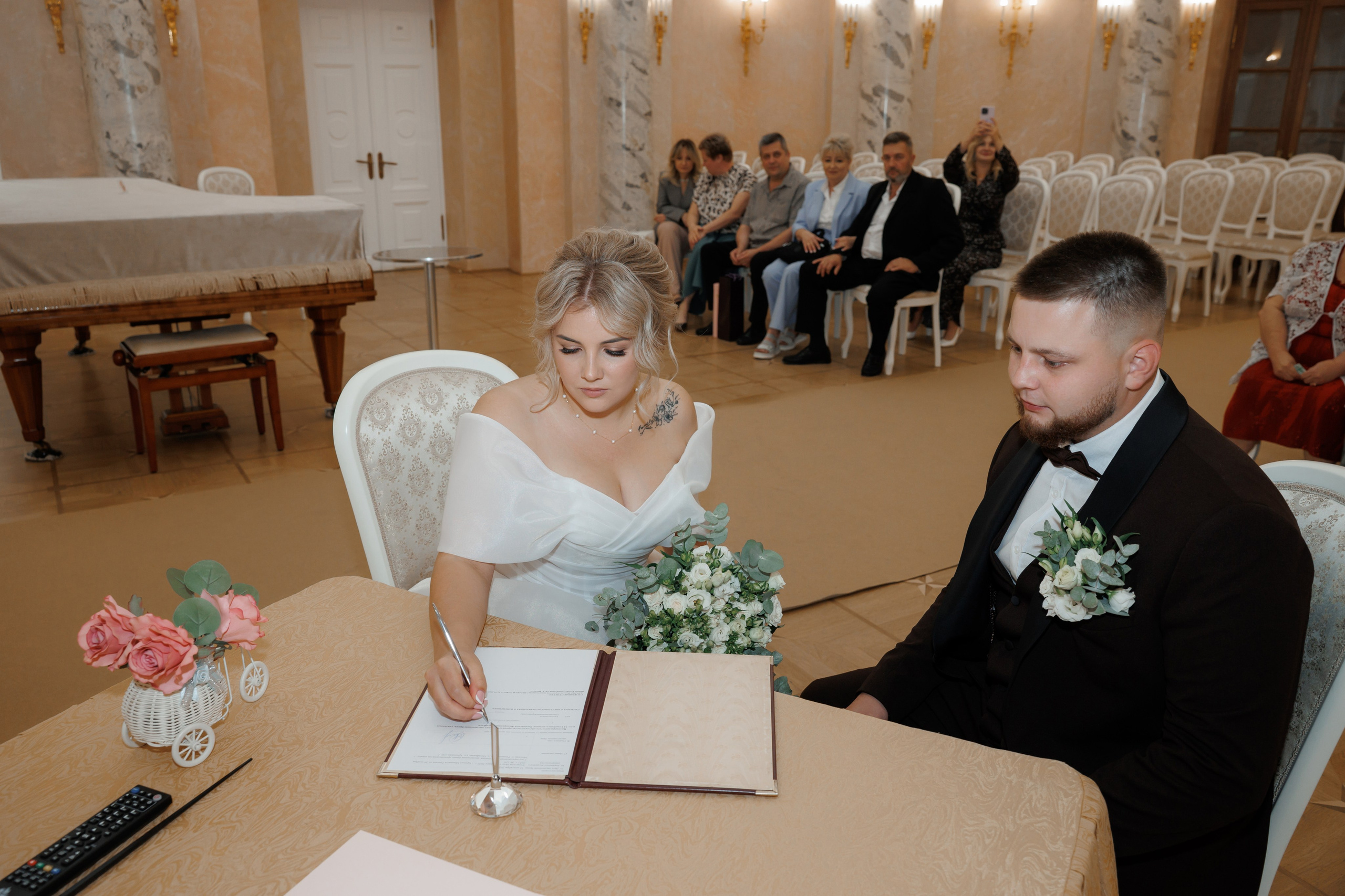 Регистрация и прогулка в Остафьево. Свадебный и репортажный фотограф (Москва, Королев и другие)