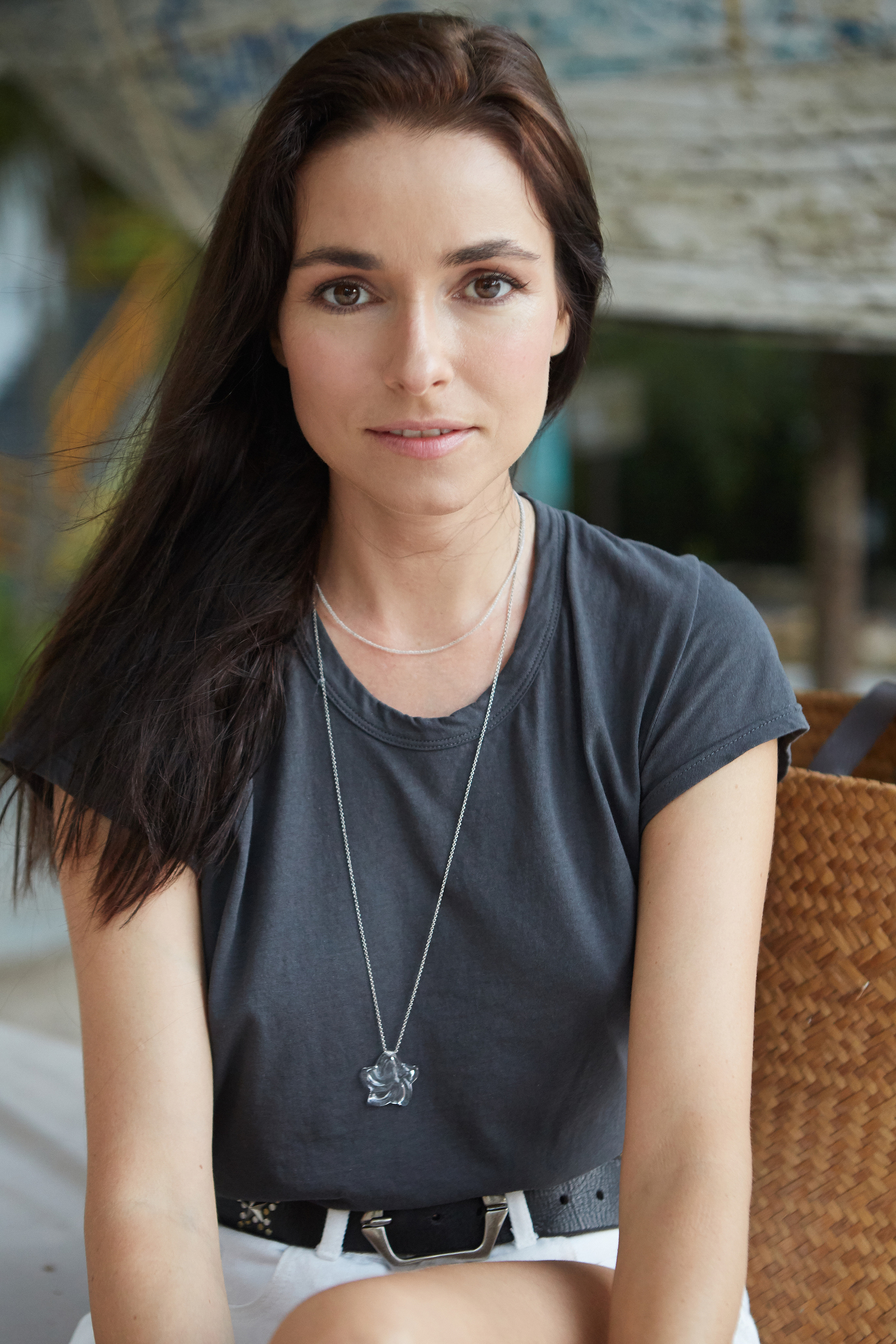 Ирена Понарошку — журналист, блогер, предприниматель. Анастасия Зобнинá — фотограф в Санкт-Петербурге/СПб