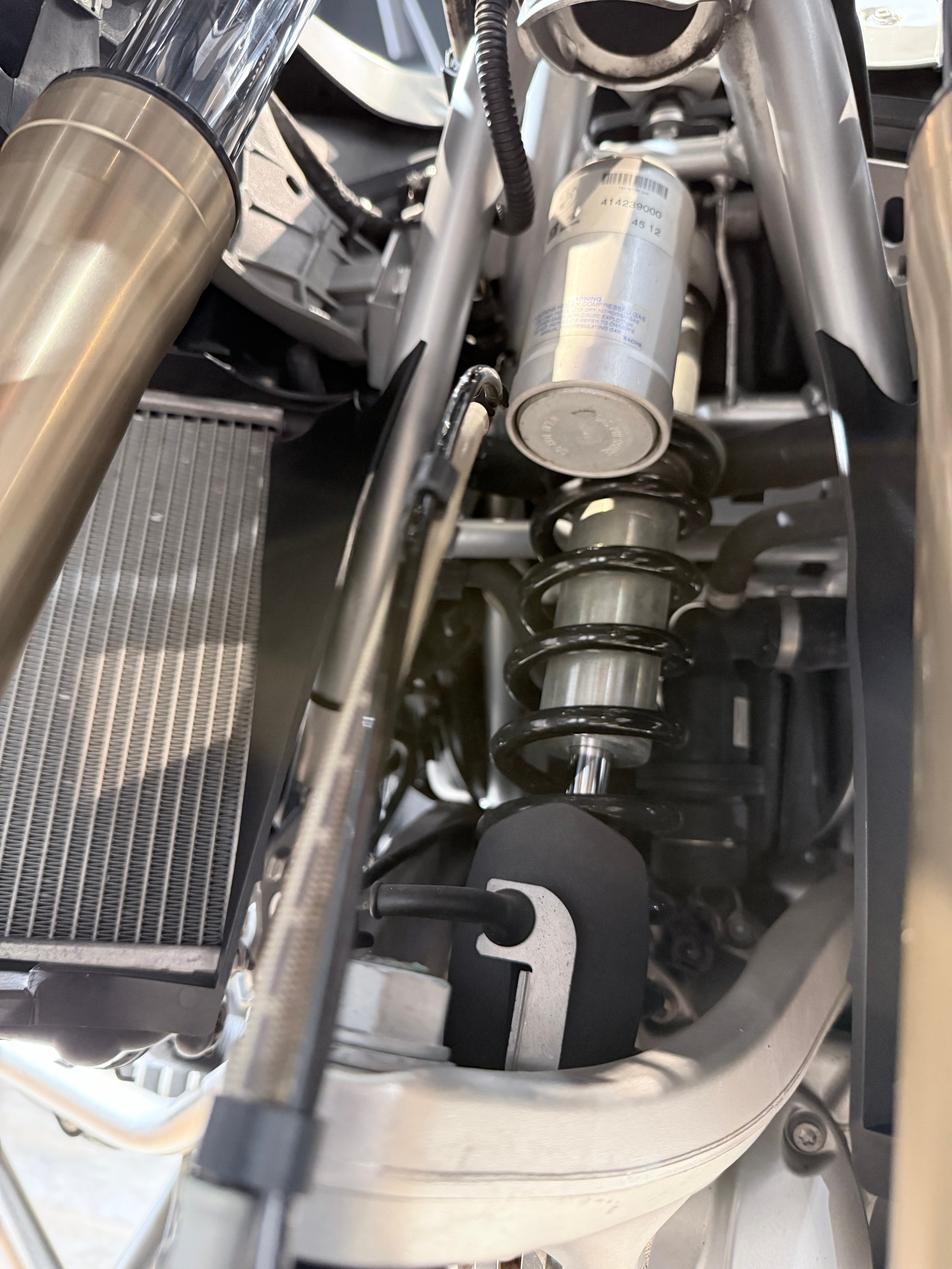 BMW R1200GS Alpine White. Hello Davidson, Москва. Только хорошие мотоциклы…