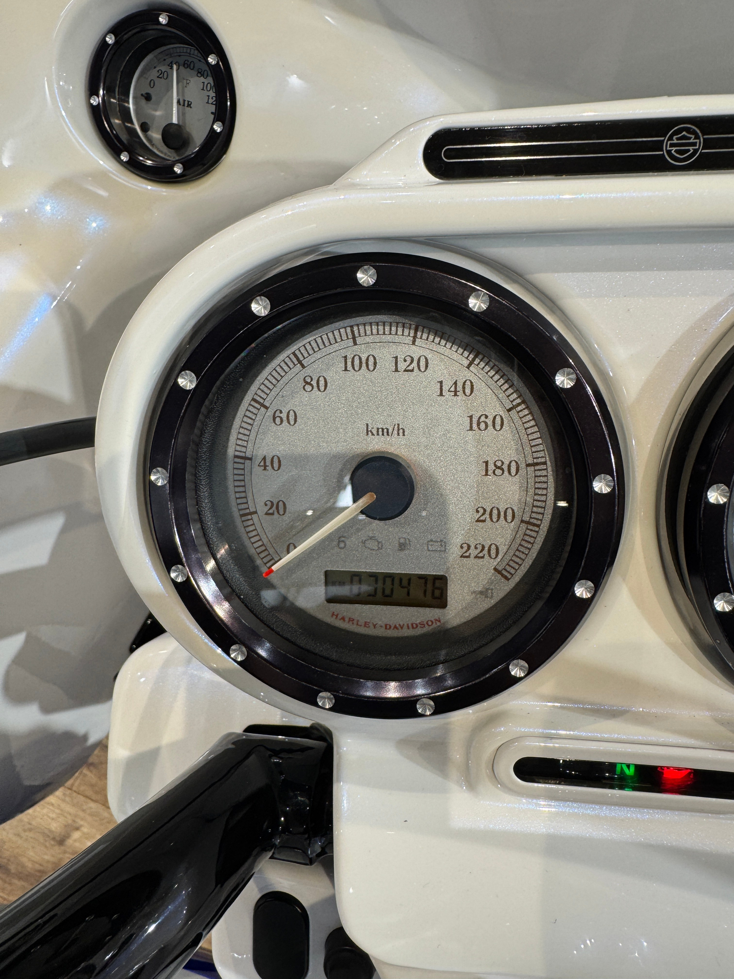 Мотоциклы Harley-Davidson Road Glide 103 White Power (Touring)  — купить мотоцикл. Hello Davidson, Москва. Только хорошие мотоциклы…