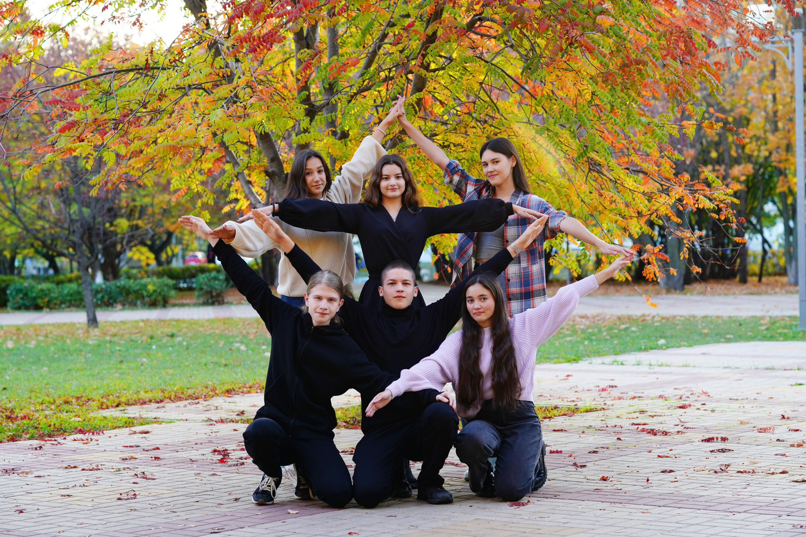 Осень 9,11 класс. Современные выпускные альбомы. Мы делаем не просто альбомы, а стильные фотокниги