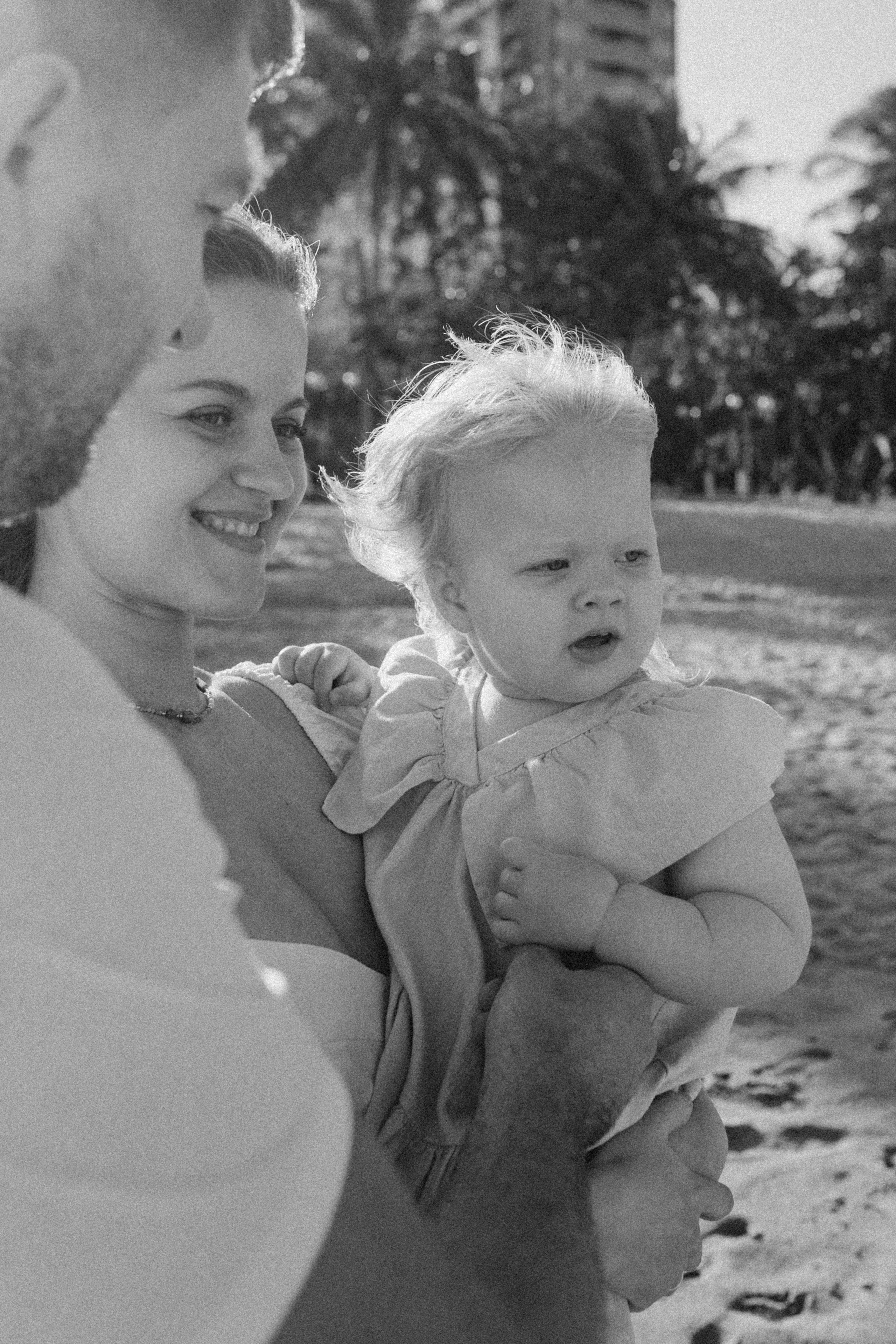 Вика и Влад с Соней на пляже. Главная