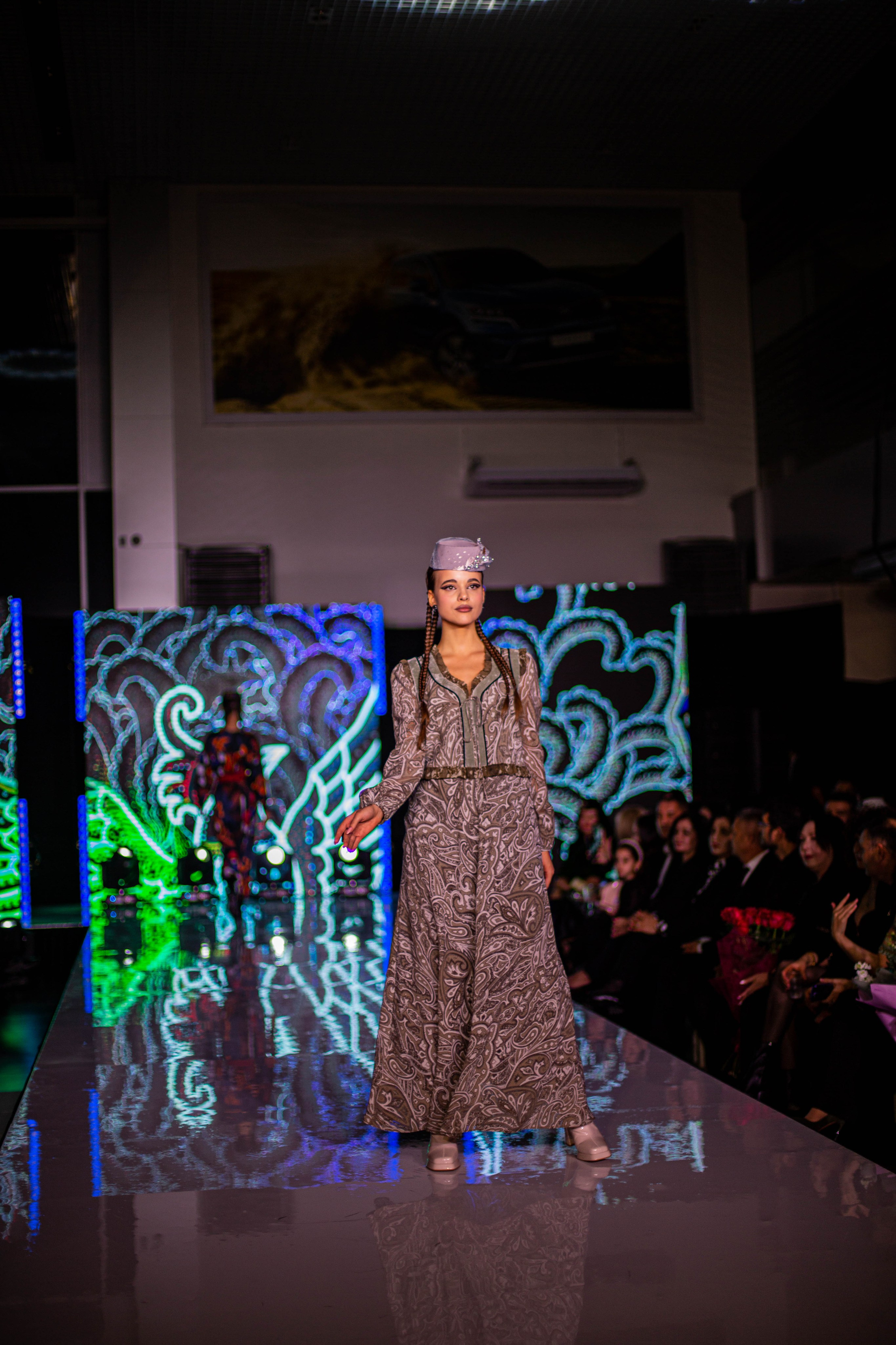 Crimean Tatar fashion show «Urba fashion day». Beye Shevkiyeva Photography
