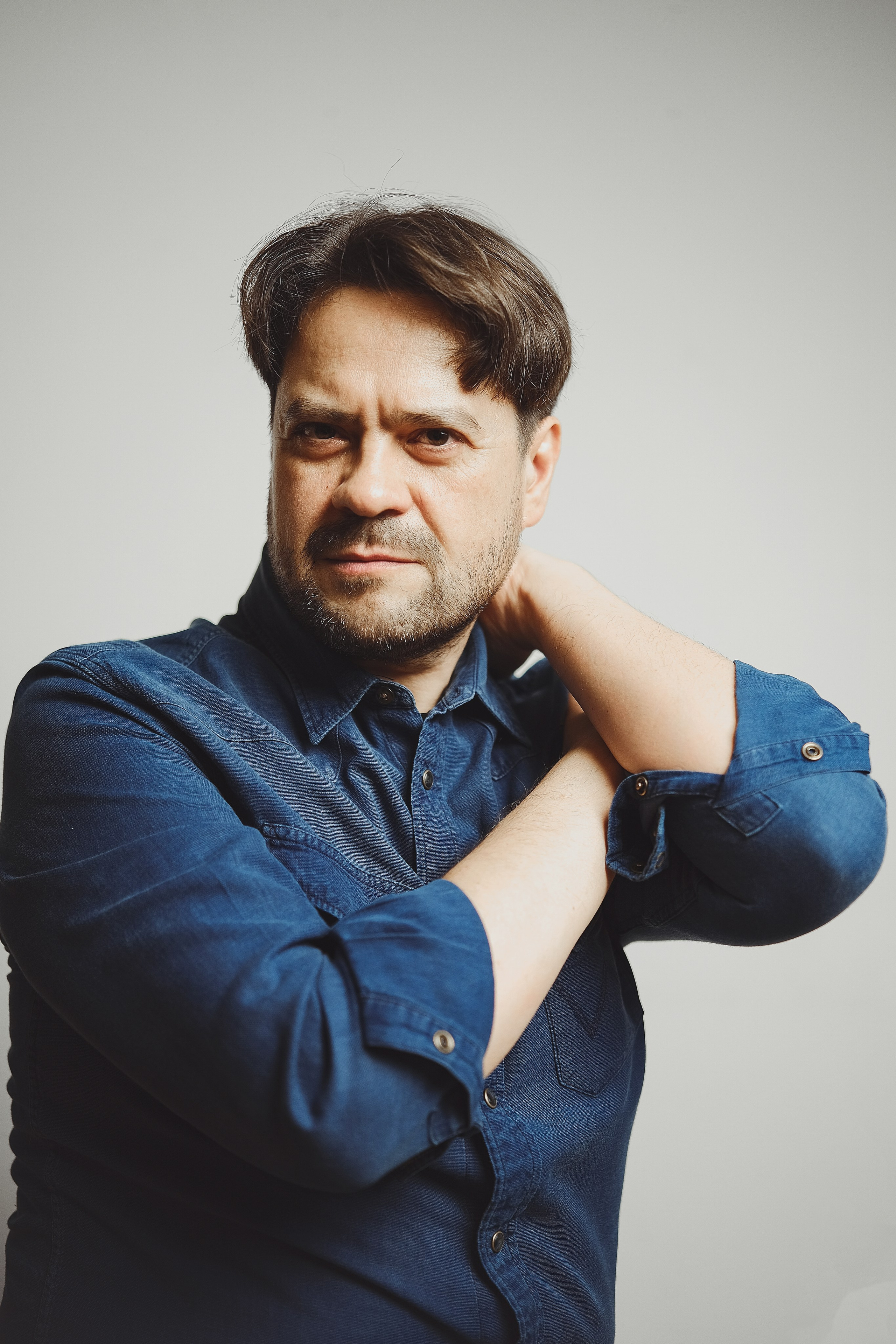 Фотограф Михаил Гуляев. Фотосессия в Новосибирске. Фотосессия в студии Новосибирск. Мужские фотографии.