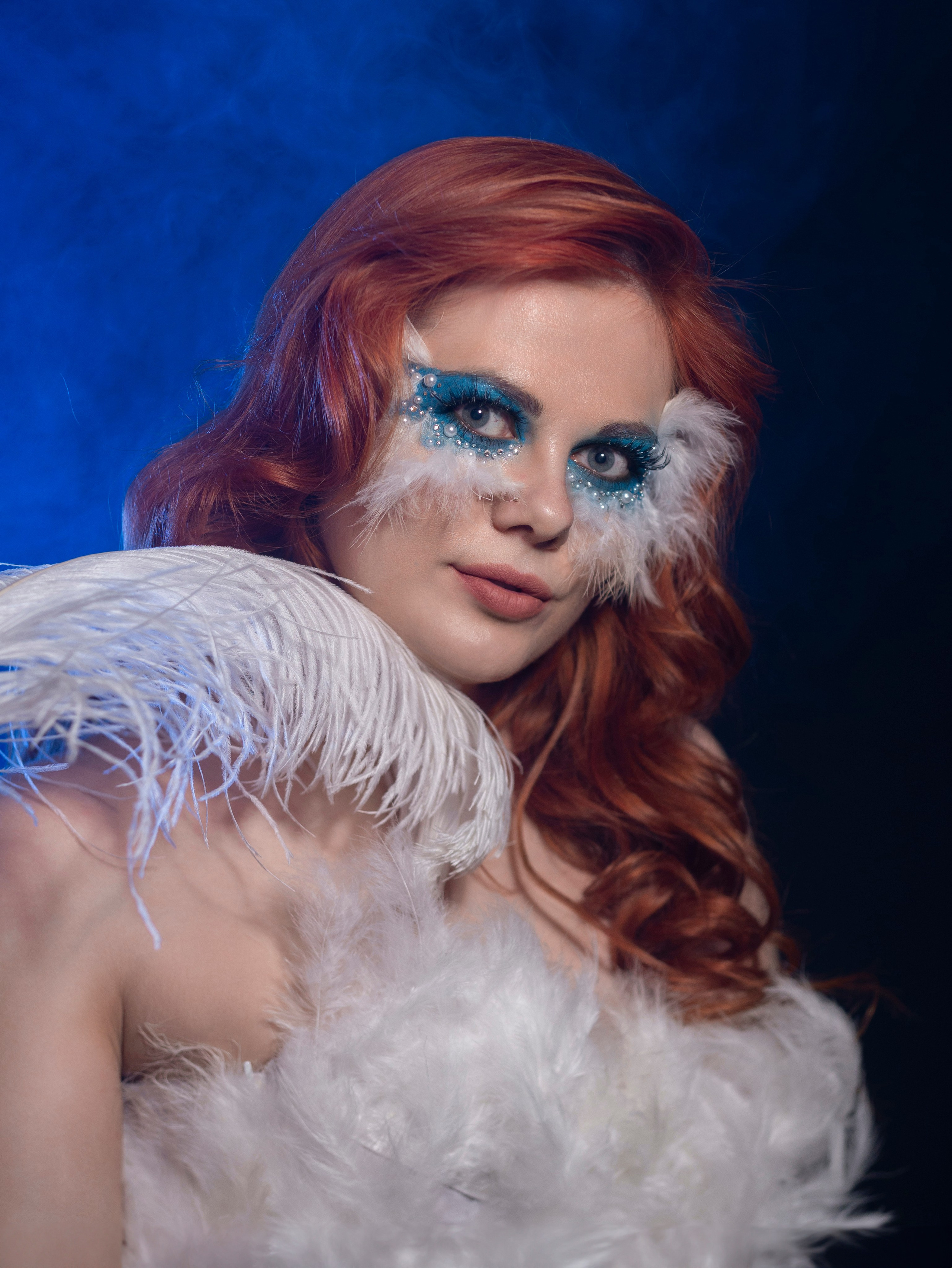 Грим с перьями. Арт фотограф, женский фотограф Москва