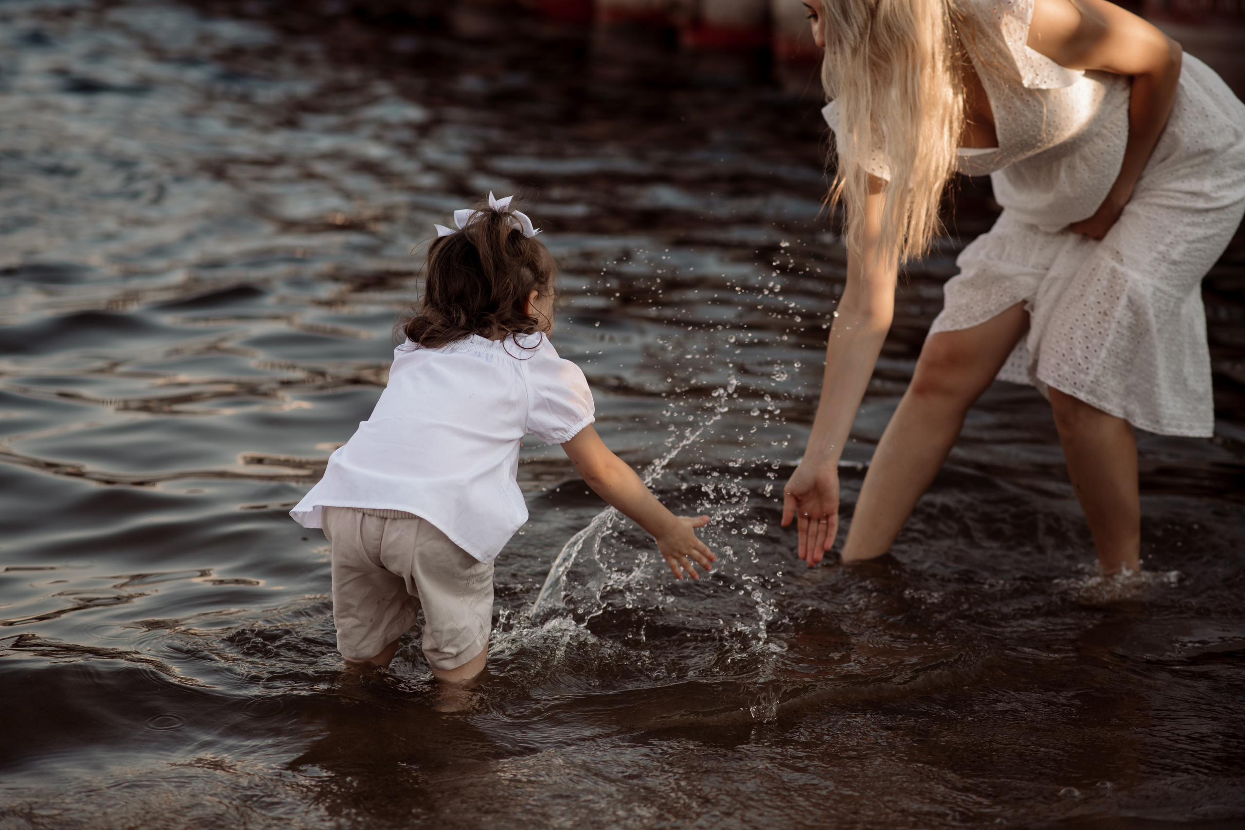 Любовь, солнце, Волга. Фотограф Мария Стрелкова