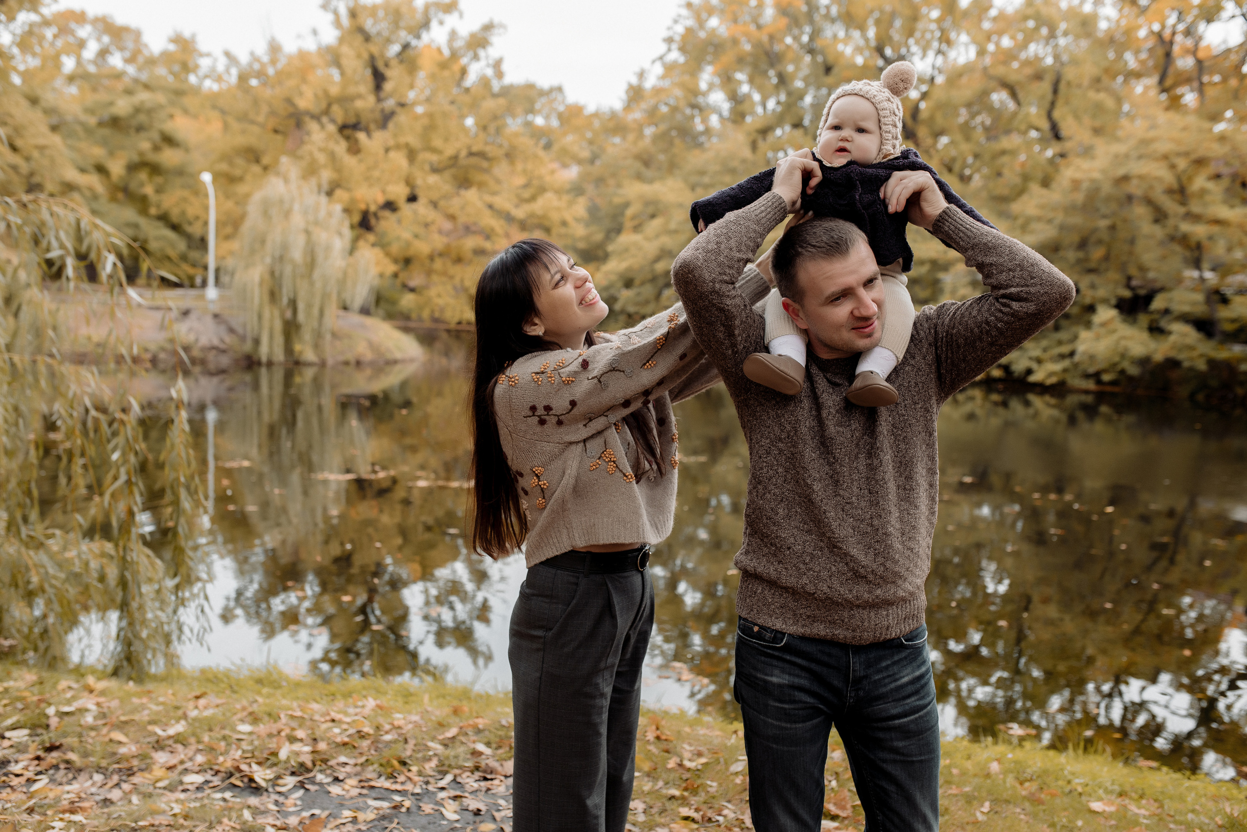 Осенний день, теплые обьятия. Фотограф Мария Стрелкова
