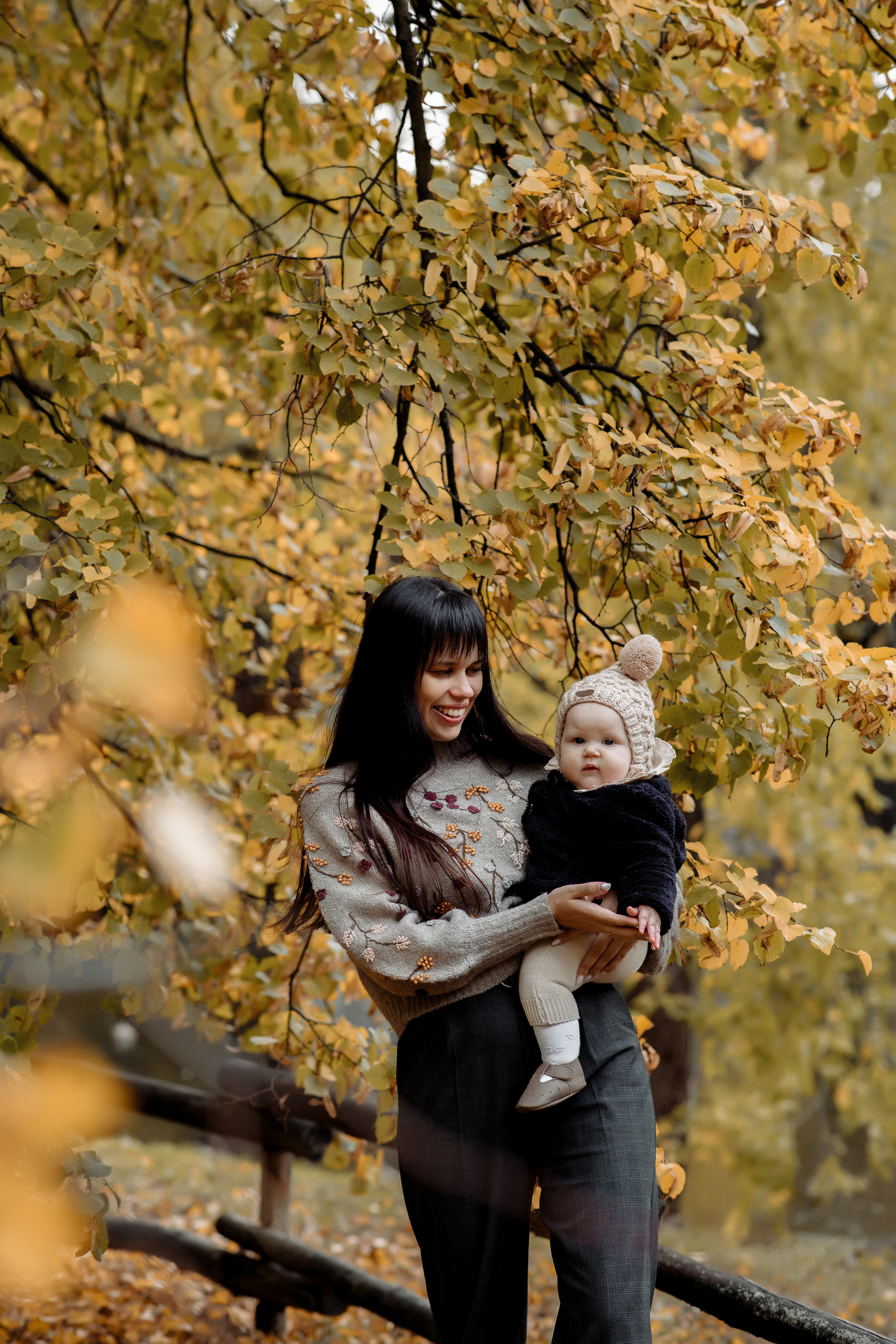 Осенний день, теплые обьятия. Фотограф Мария Стрелкова