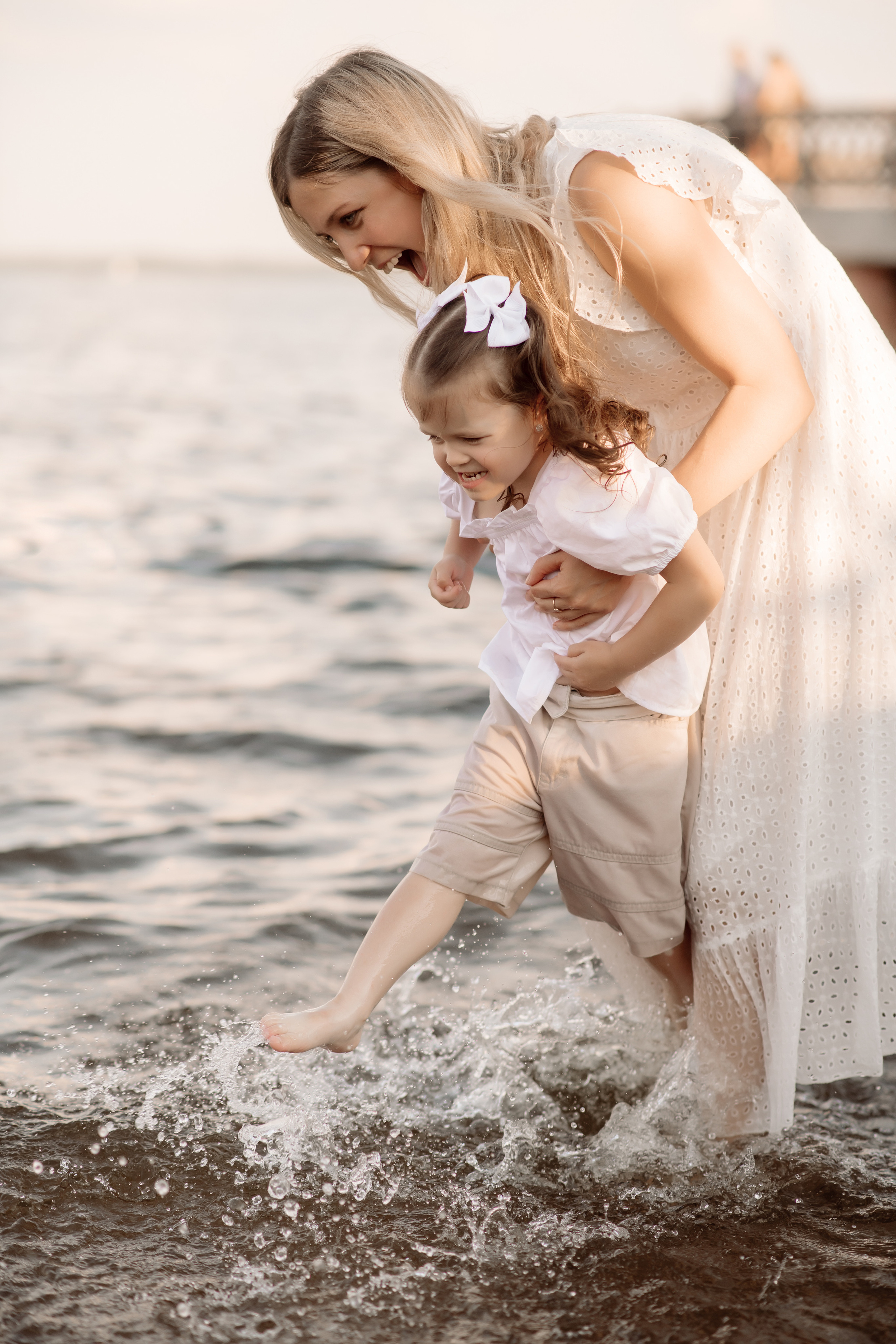 Любовь, солнце, Волга. Фотограф Мария Стрелкова