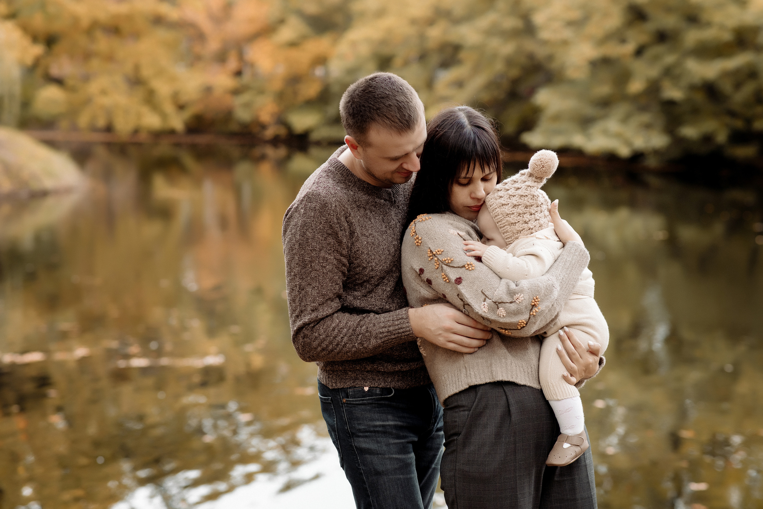 Осенний день, теплые обьятия. Фотограф Мария Стрелкова