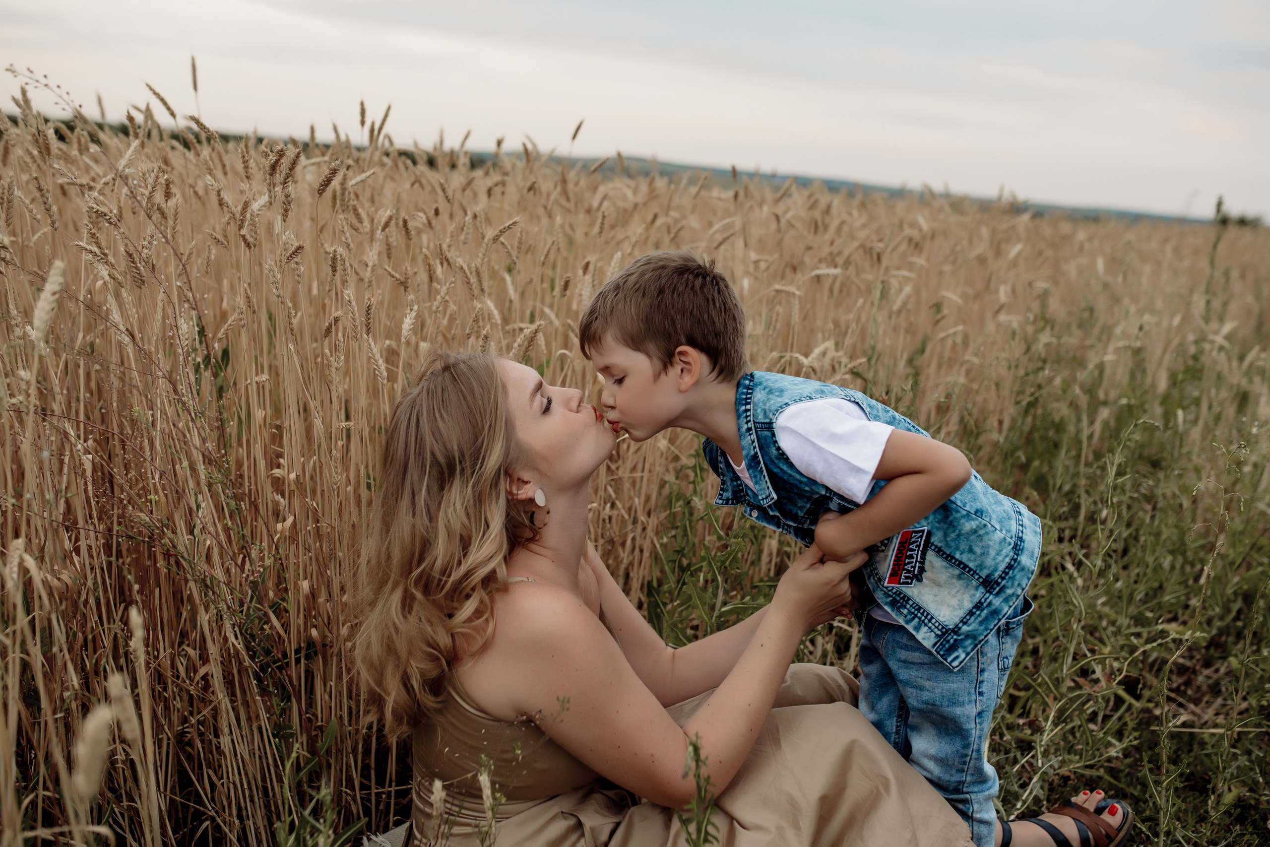 Летняя прогулка в полях. Фотограф Мария Стрелкова