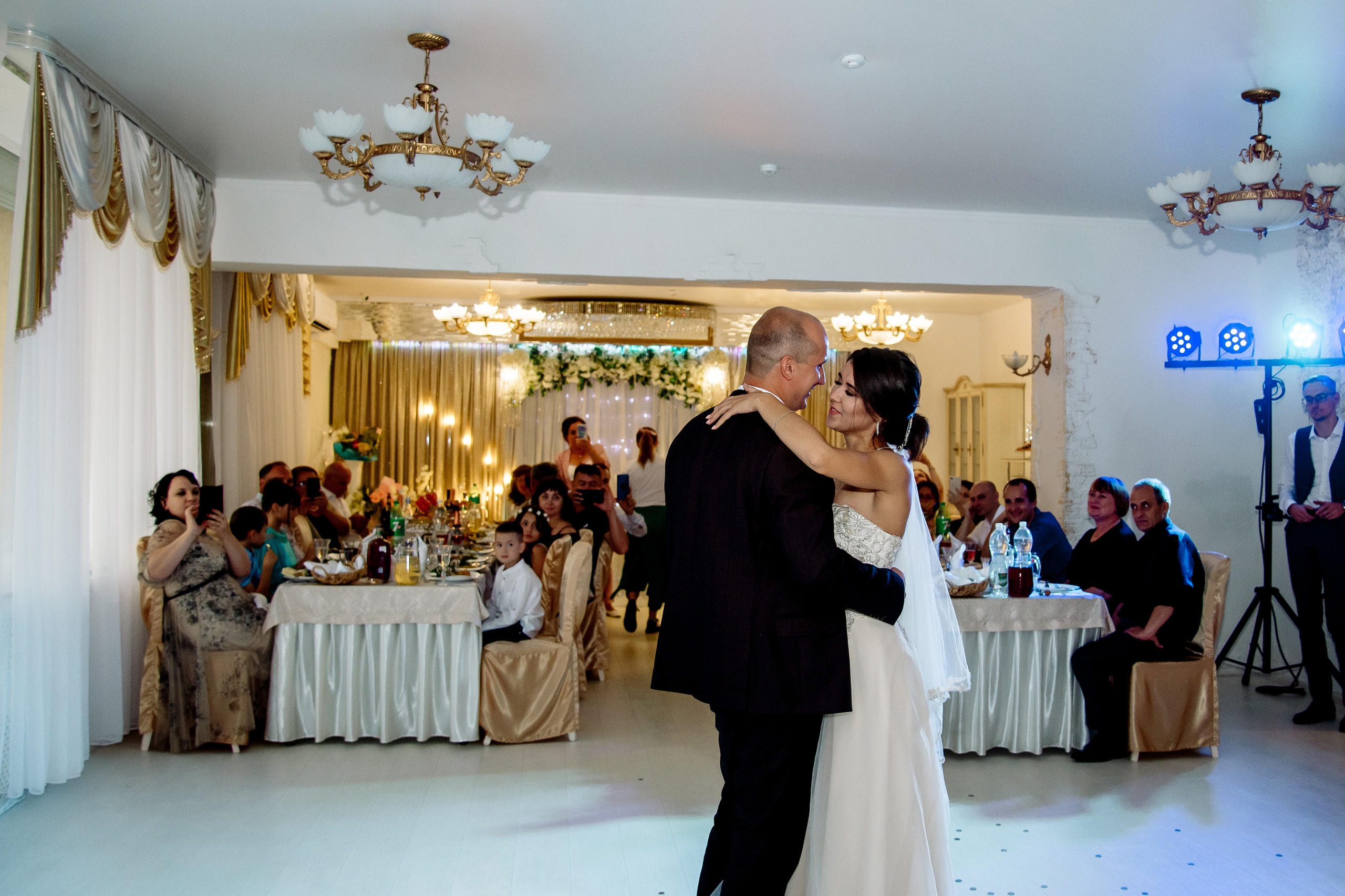 Евгений и Айнагуль. Фотограф Мария Стрелкова