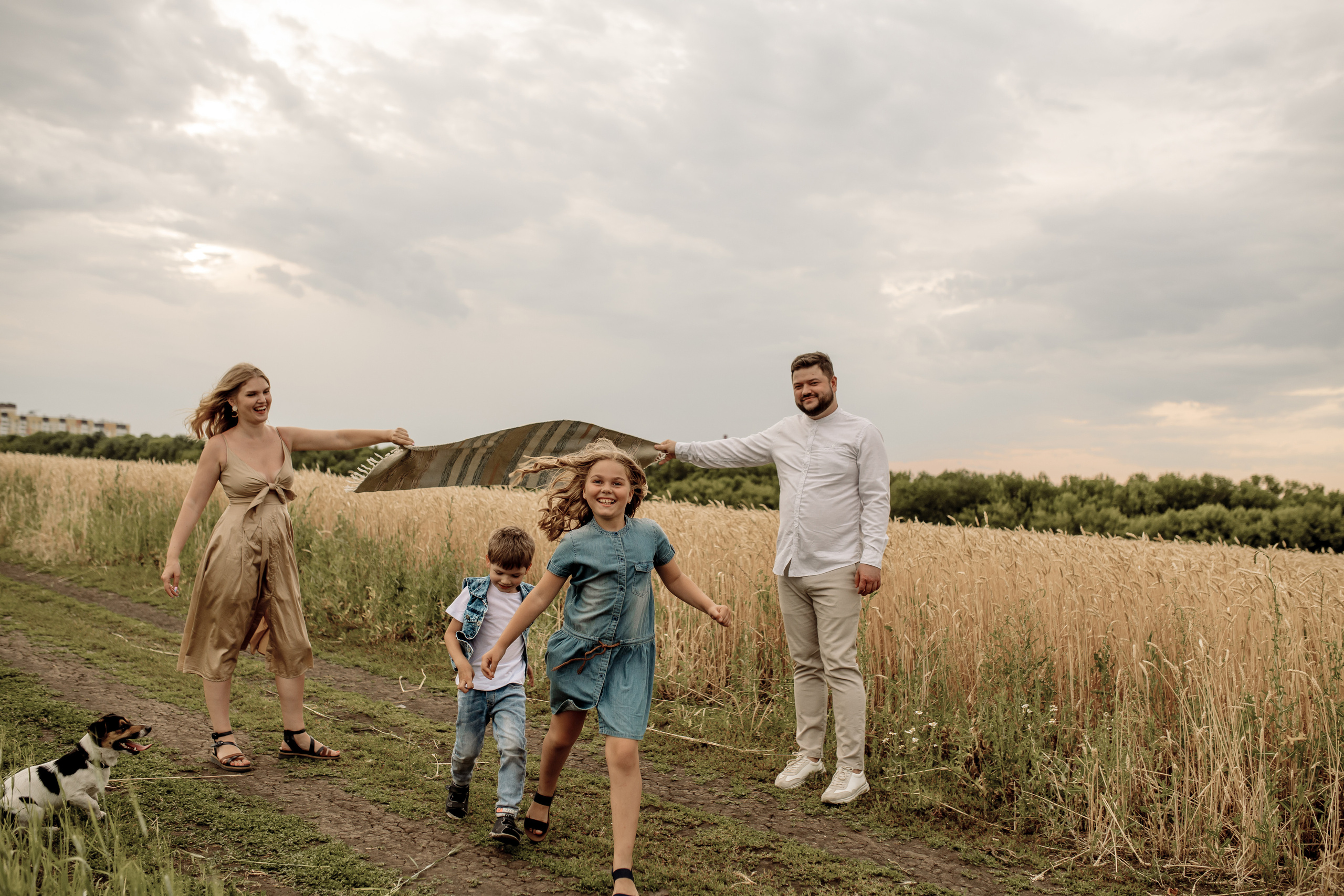 Летняя прогулка в полях. Фотограф Мария Стрелкова