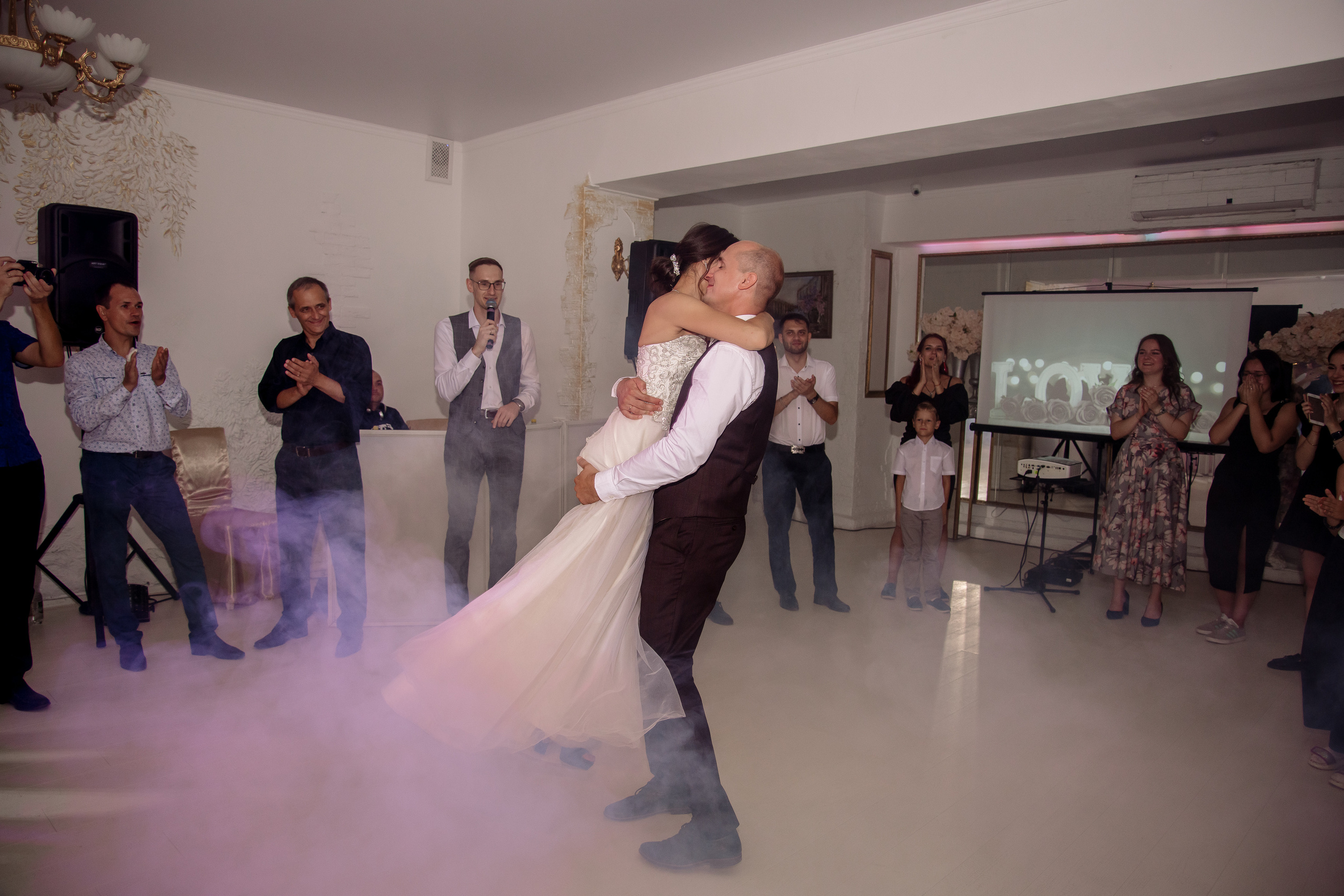 Евгений и Айнагуль. Фотограф Мария Стрелкова