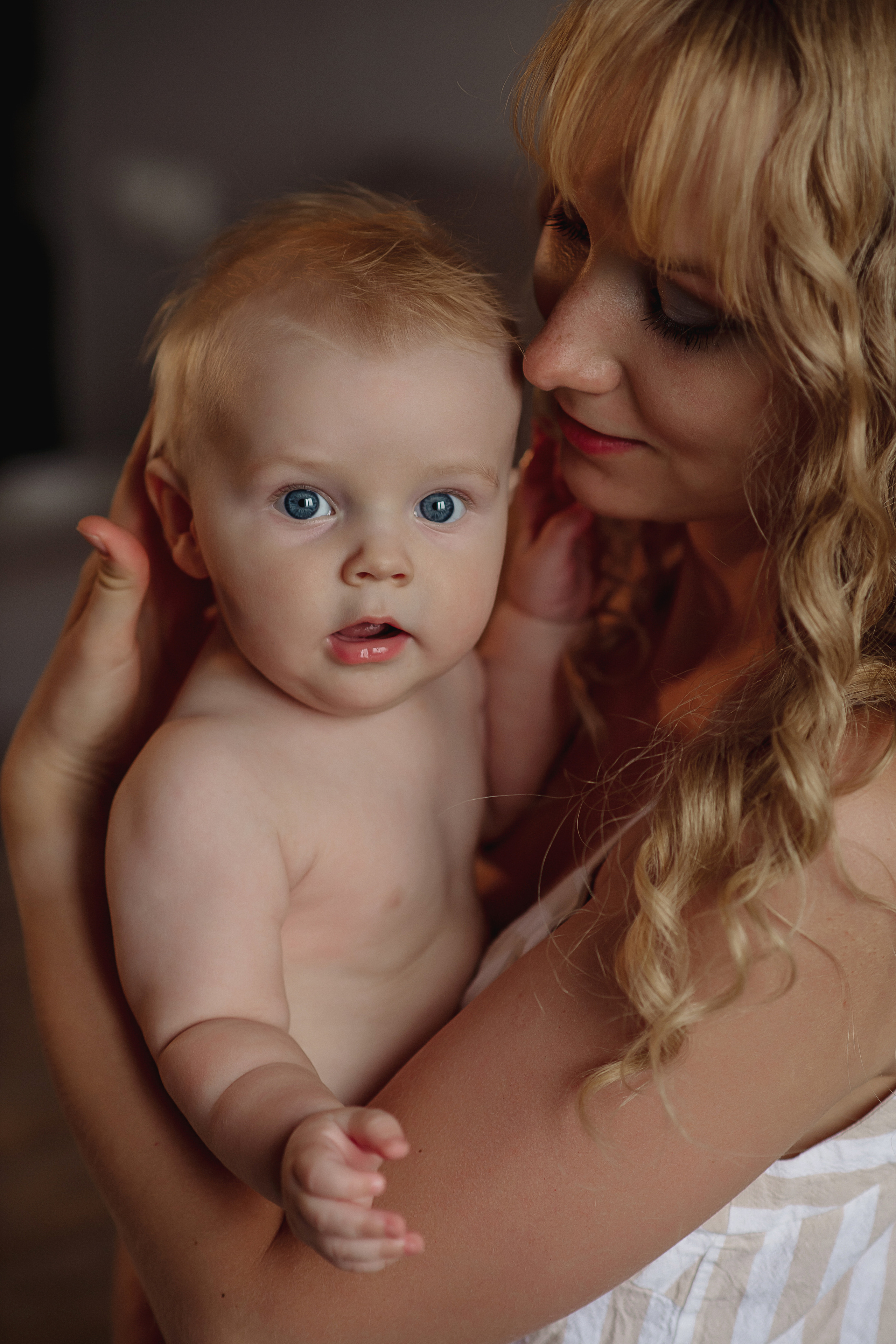 Сашуля и его мама Настя. Фотограф Мария Стрелкова