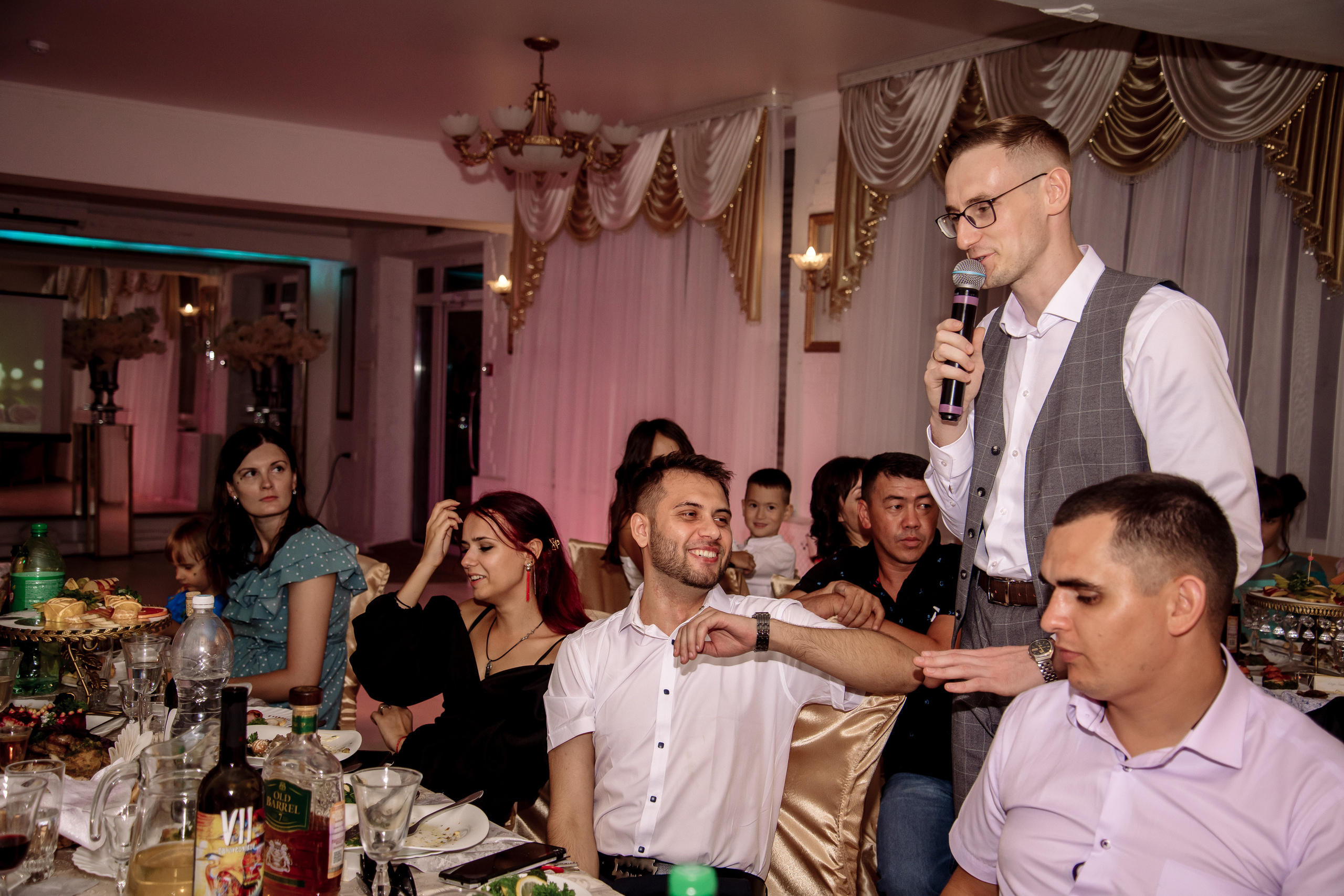 Евгений и Айнагуль. Фотограф Мария Стрелкова