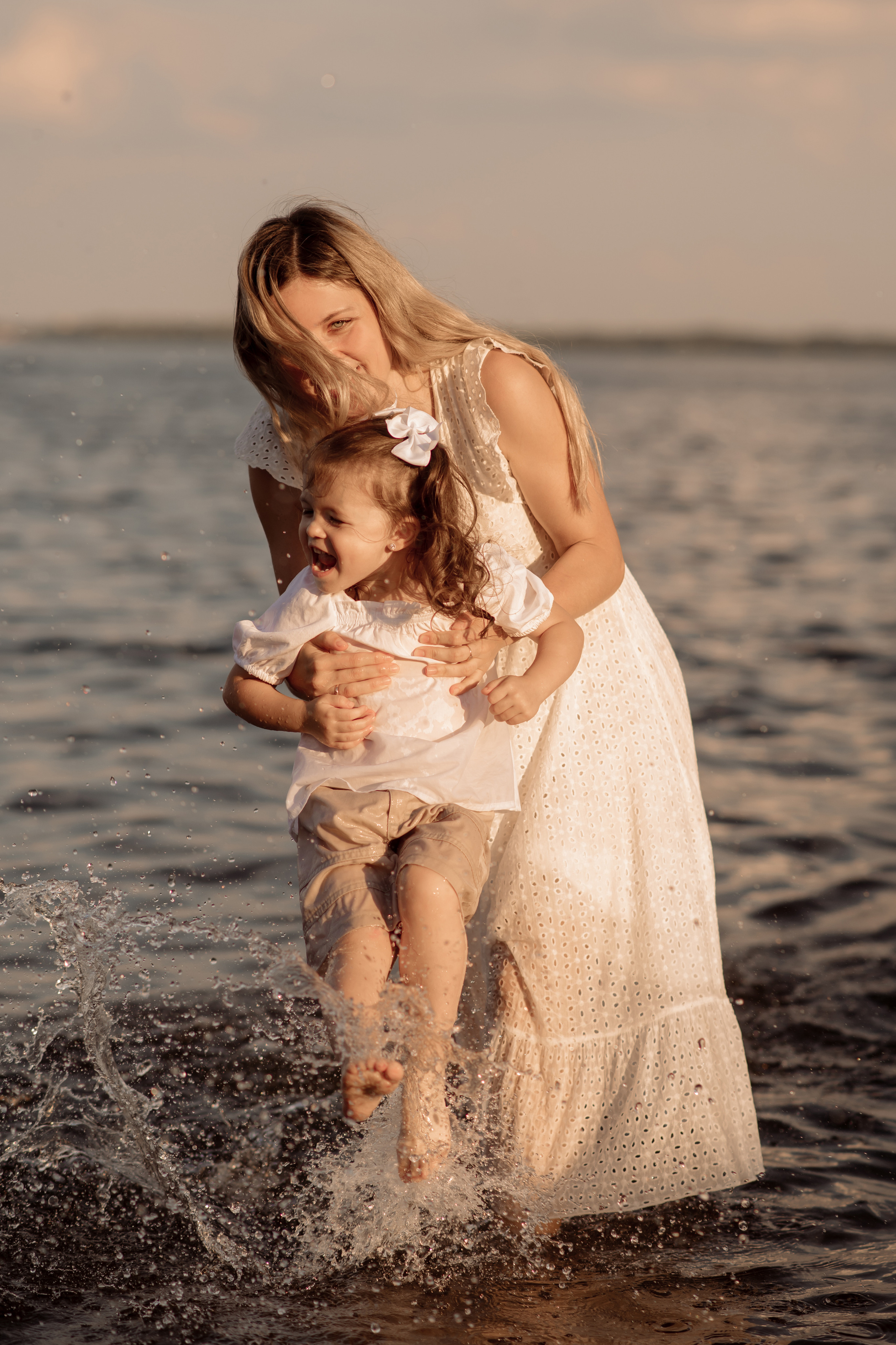 Любовь, солнце, Волга. Фотограф Мария Стрелкова