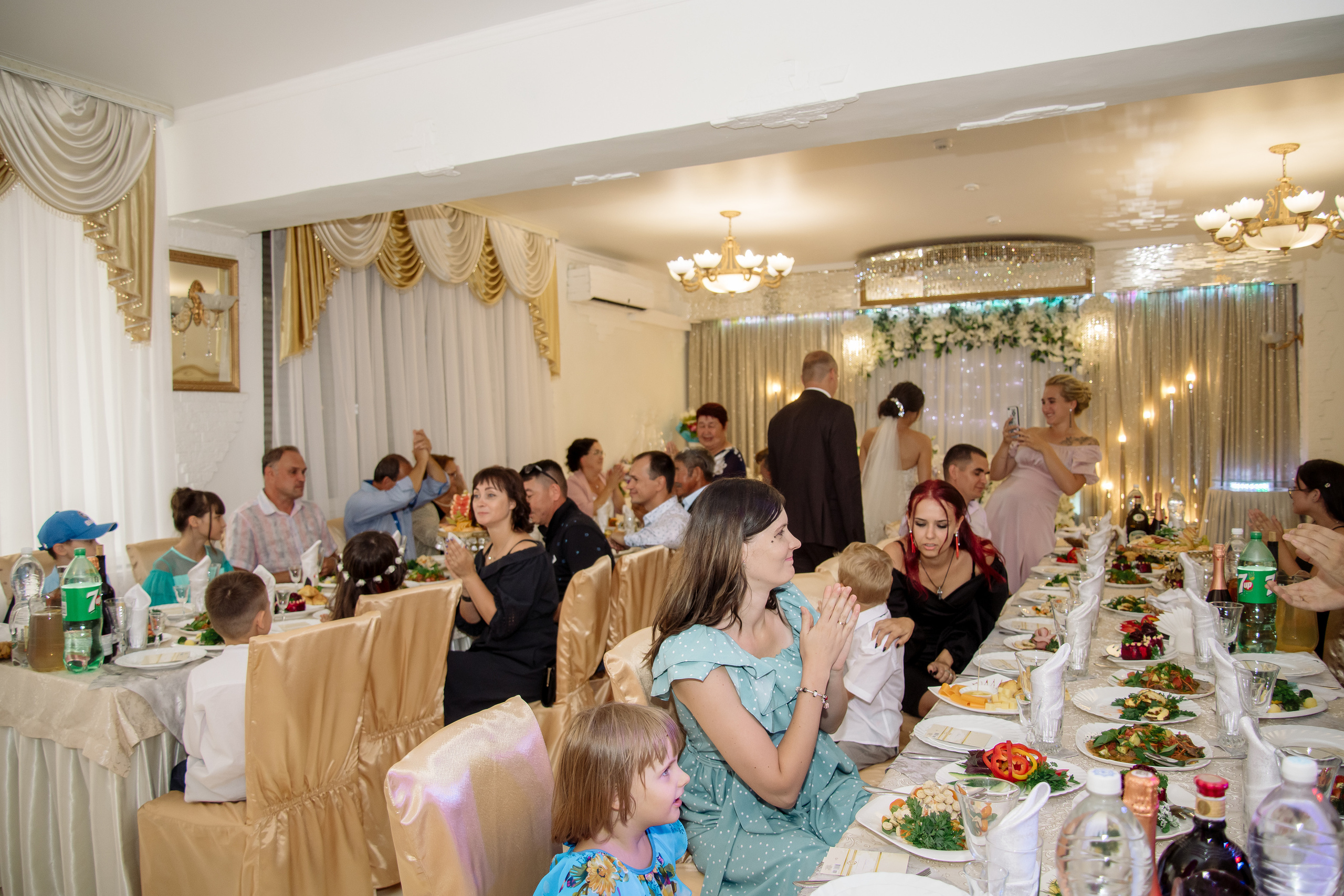 Евгений и Айнагуль. Фотограф Мария Стрелкова