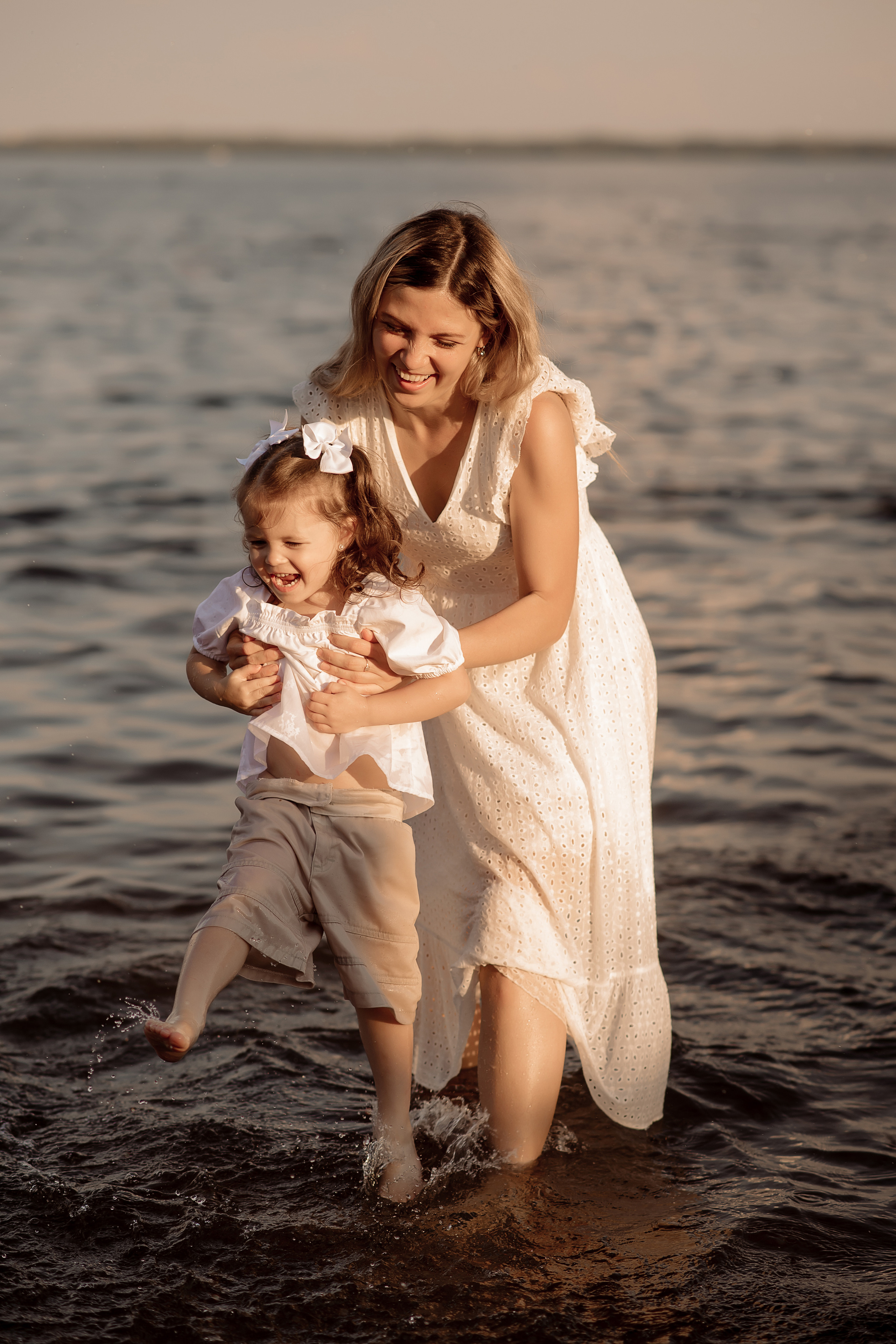 Любовь, солнце, Волга. Фотограф Мария Стрелкова