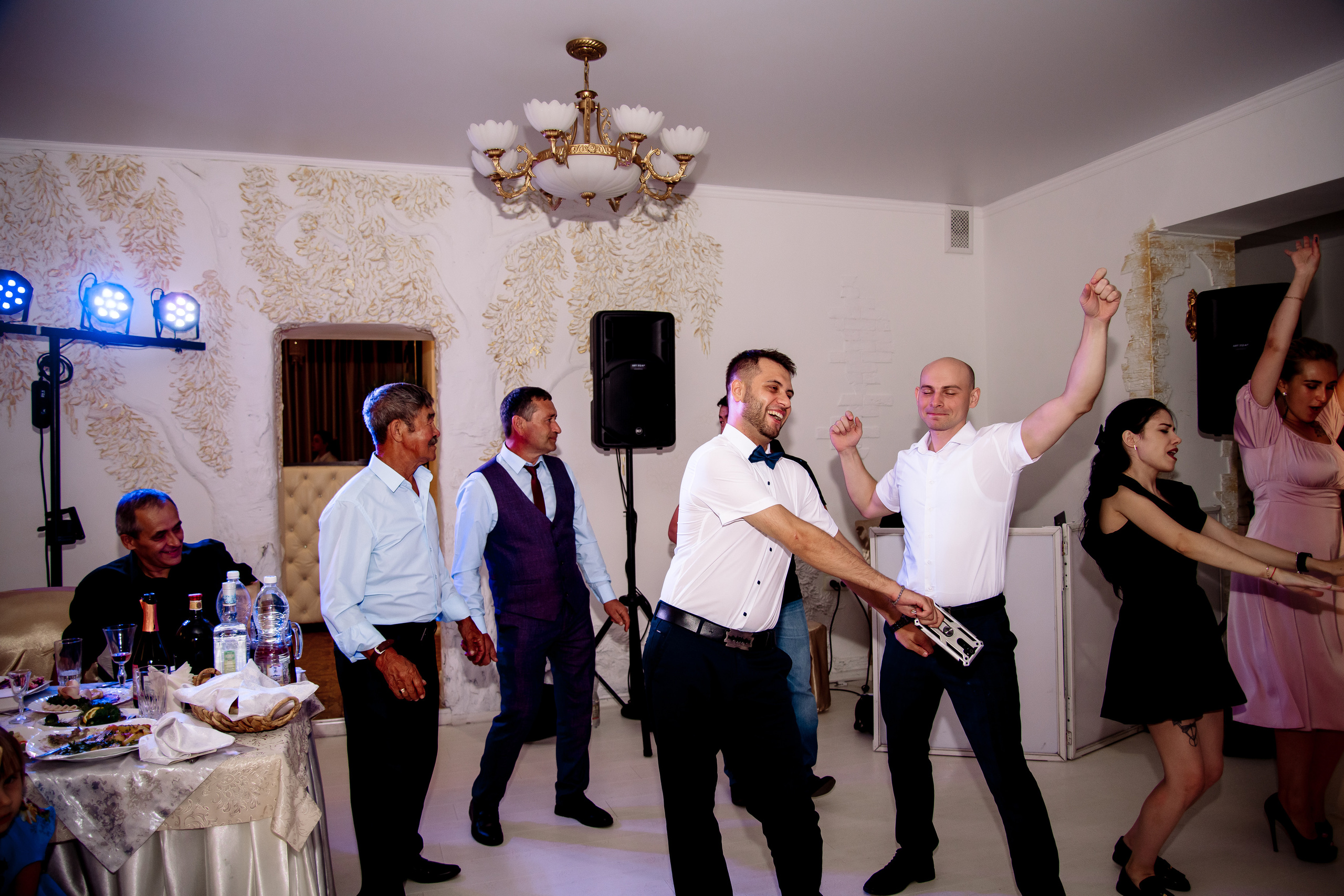 Евгений и Айнагуль. Фотограф Мария Стрелкова