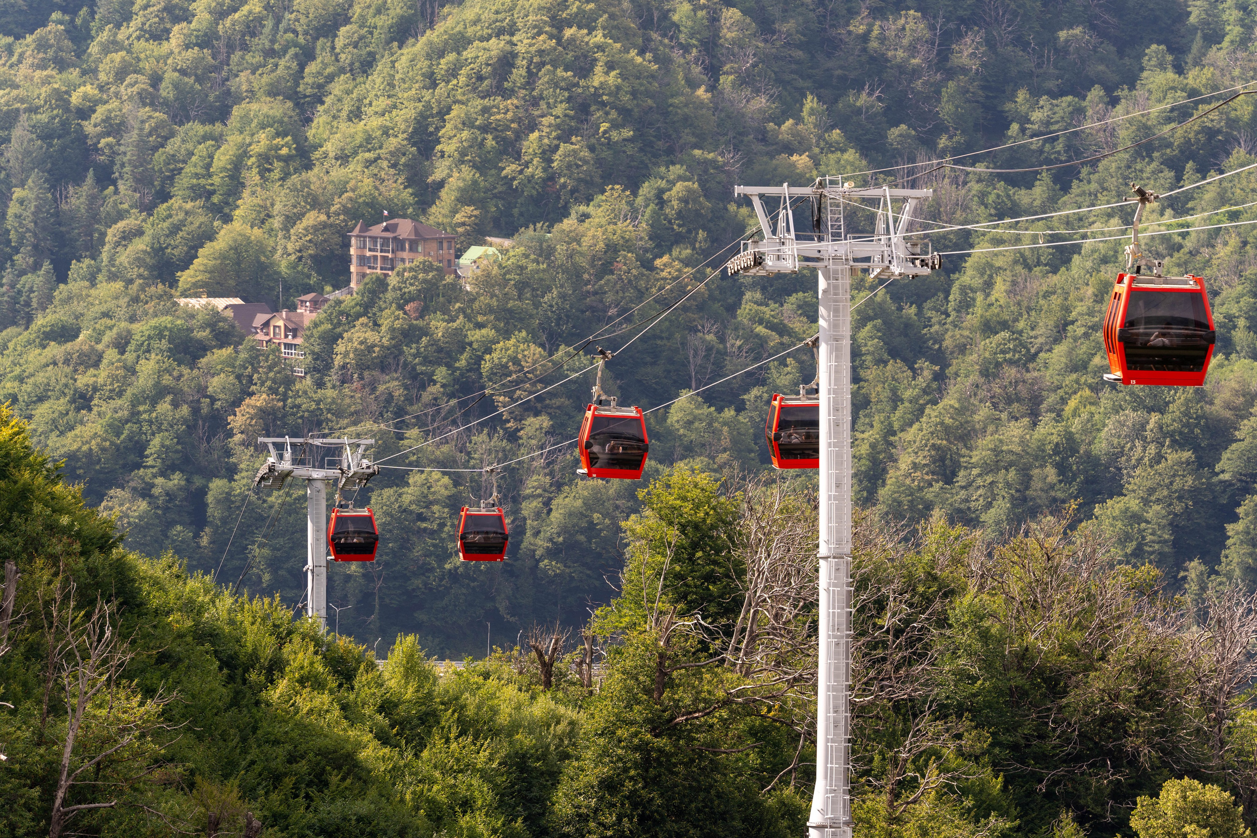 Фотоотчет партнеской интеграции для сети «Пятерочка» на фестивале «Grounded». Репортажный фотограф в Красной Поляне и Сочи Павлюченко Екатерина