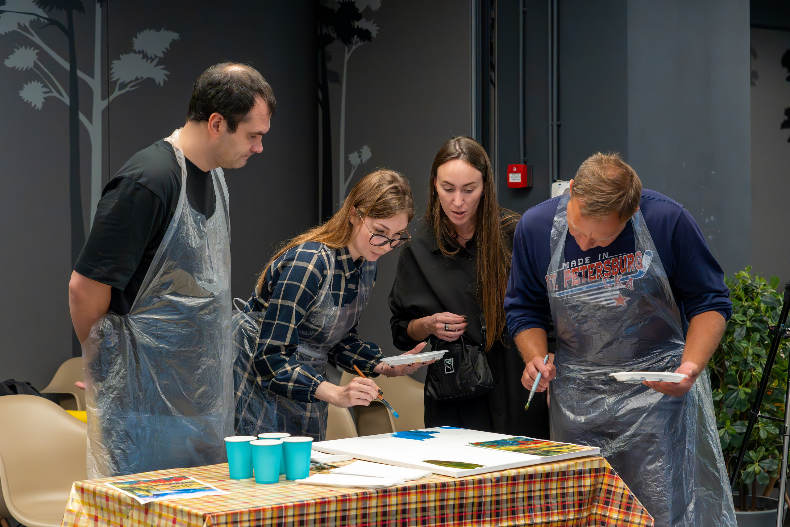 MICE мероприятие — мастер класс по акварели. Репортажный фотограф в Красной Поляне и Сочи Павлюченко Екатерина