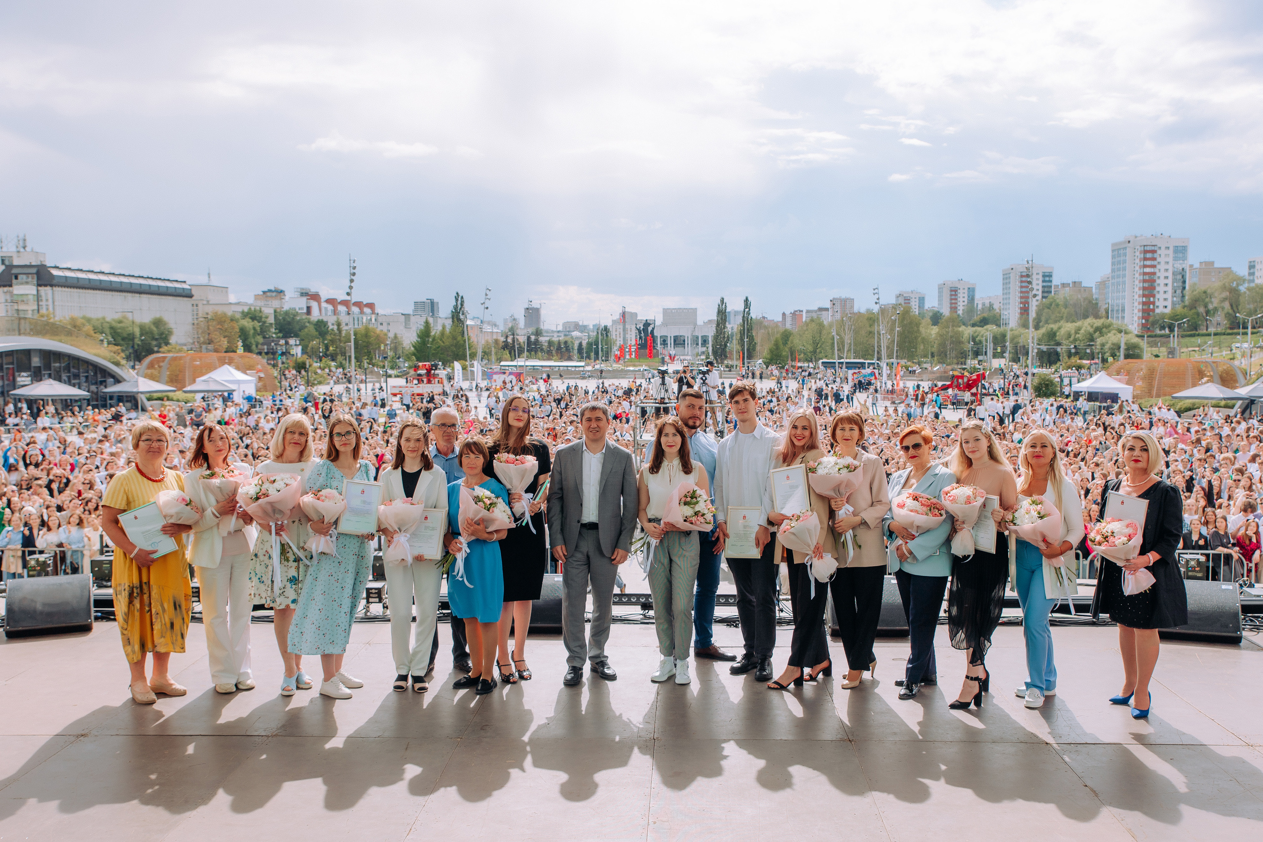 Краевой выпускной 2023. Фотосъемка свадебных, семейных и корпоративных мероприятий в Перми