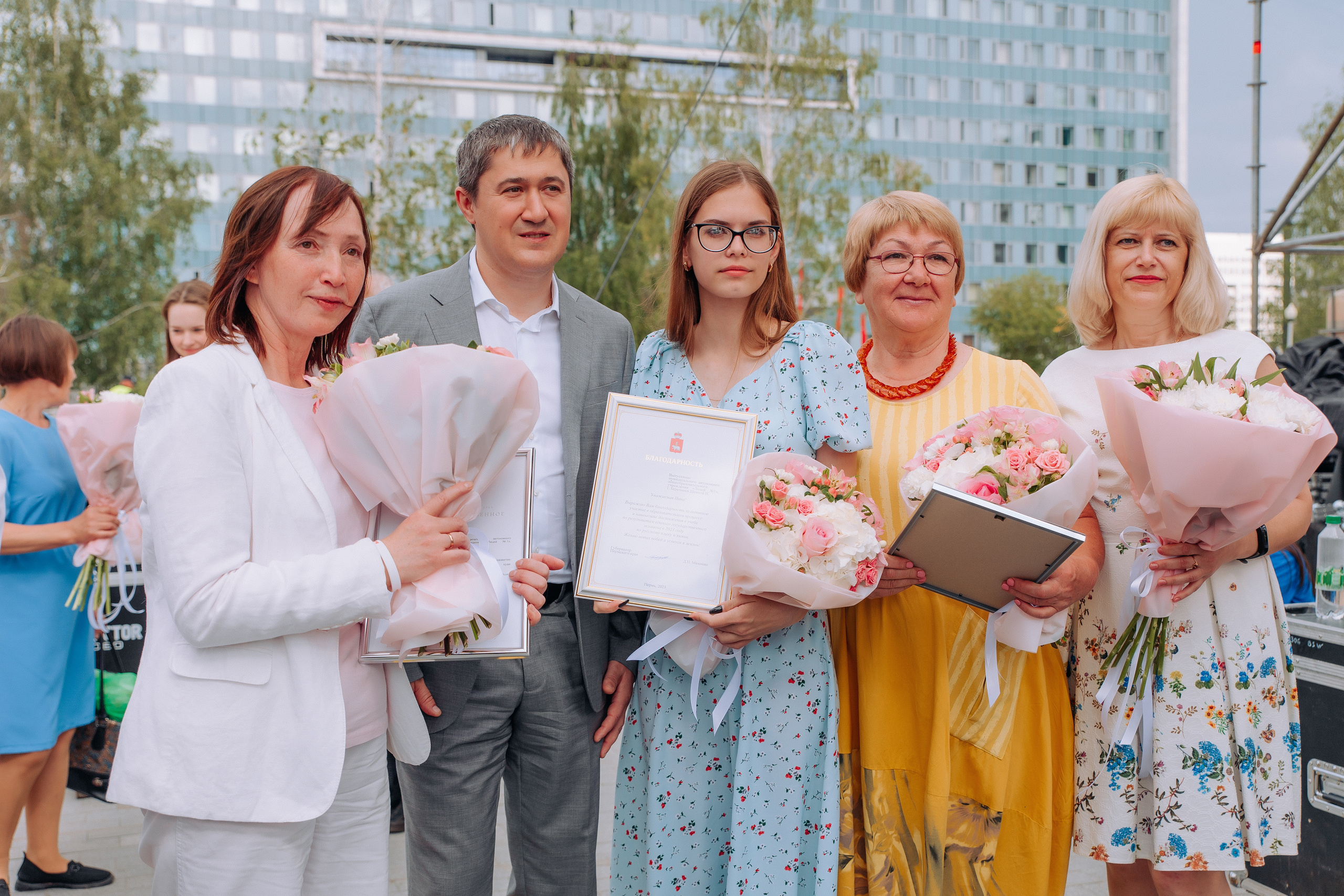 Краевой выпускной 2023. Фотосъемка свадебных, семейных и корпоративных мероприятий в Перми