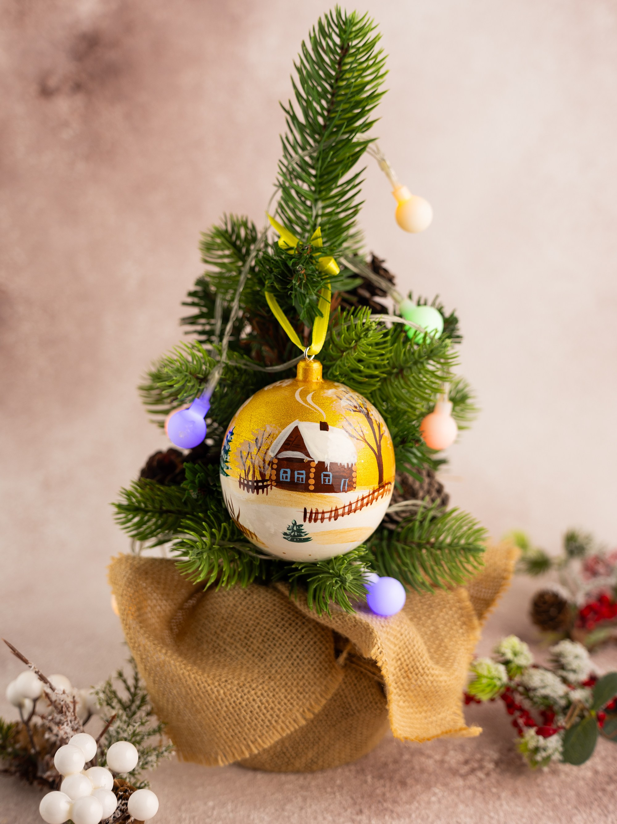 Новогодние шары. Фотостудия T-CUBE