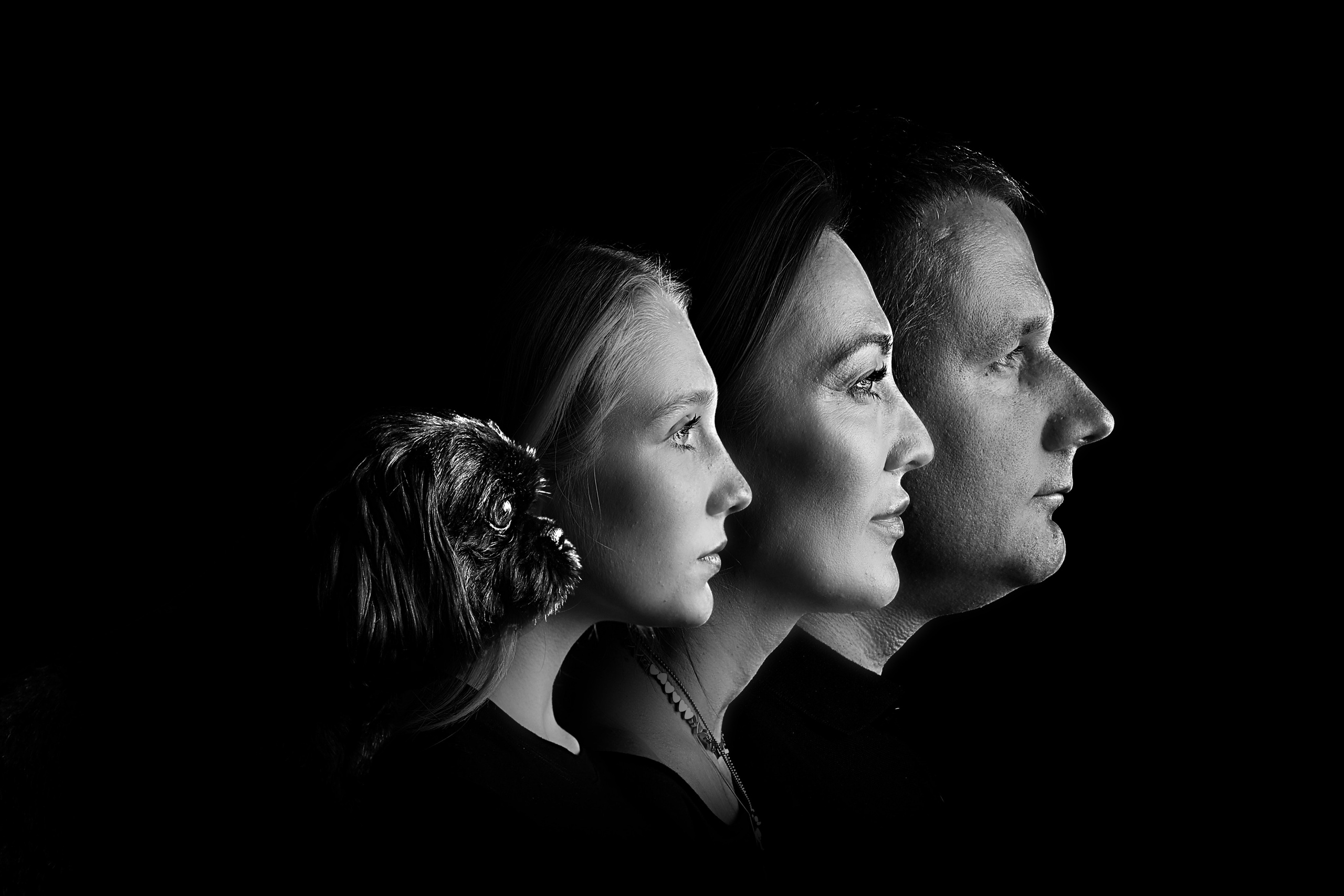 Профили. Семейный фотограф Тюмень, фотограф на роды Салмина Мария