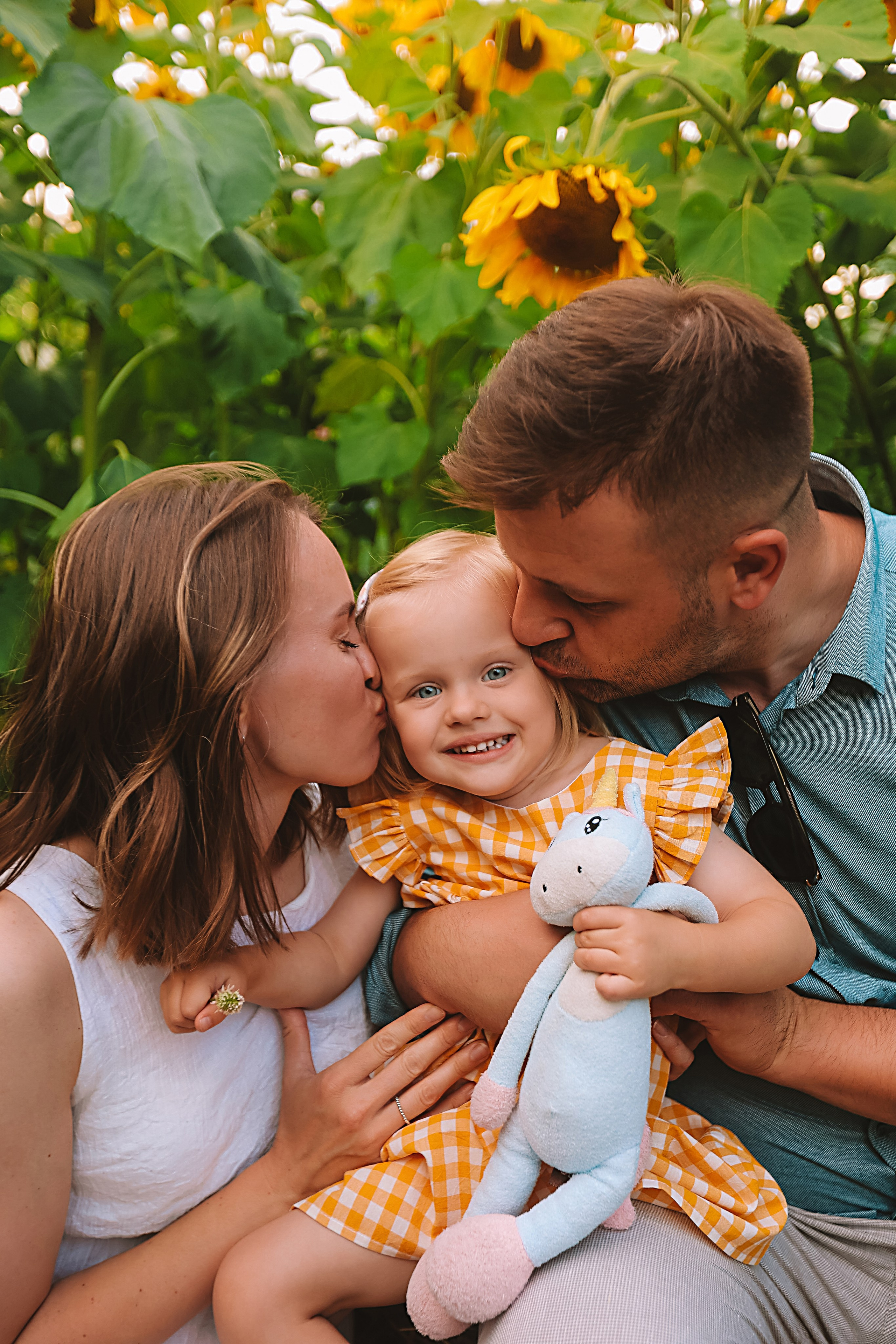 Подсолнухи. Семейный фотограф Тюмень, фотограф на роды Салмина Мария