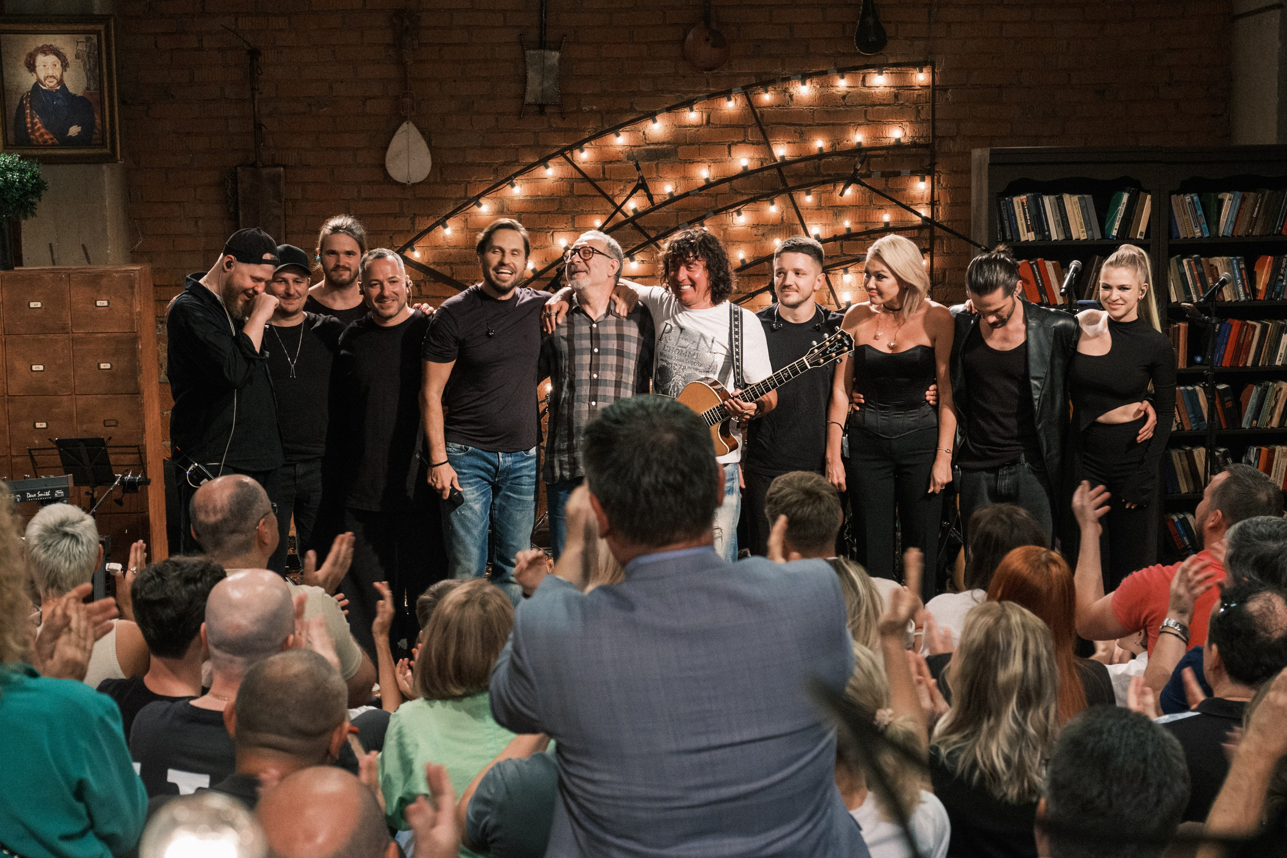 Квартирник у Маргулиса. Александр Ревва (Артур Пирожков). Профессиональный фотограф в Москве и МО Денис Кулешов