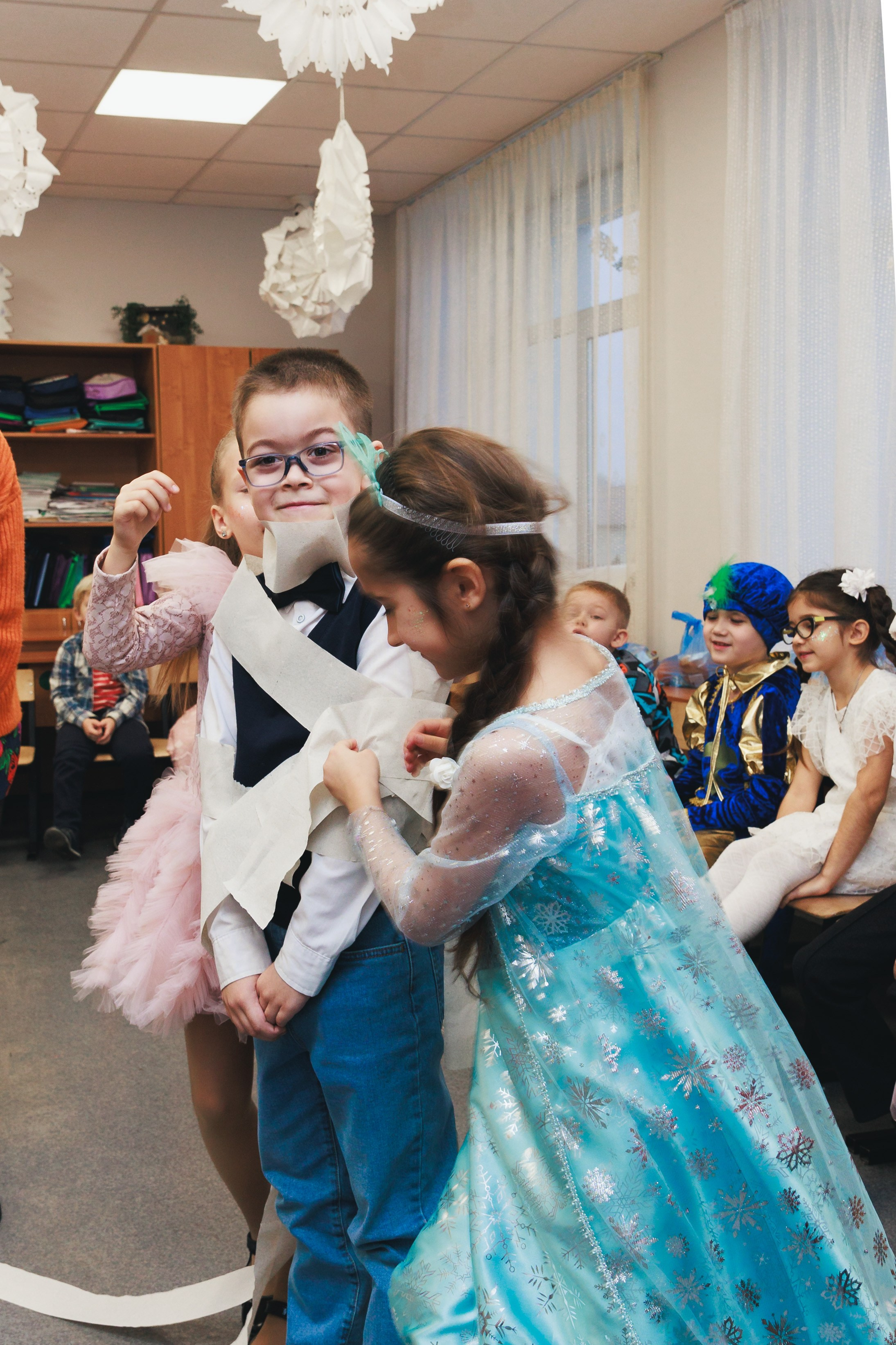 Новогодний утренник в начальной школе. Фотограф Воронеж, Новая Усмань Мария Бублик