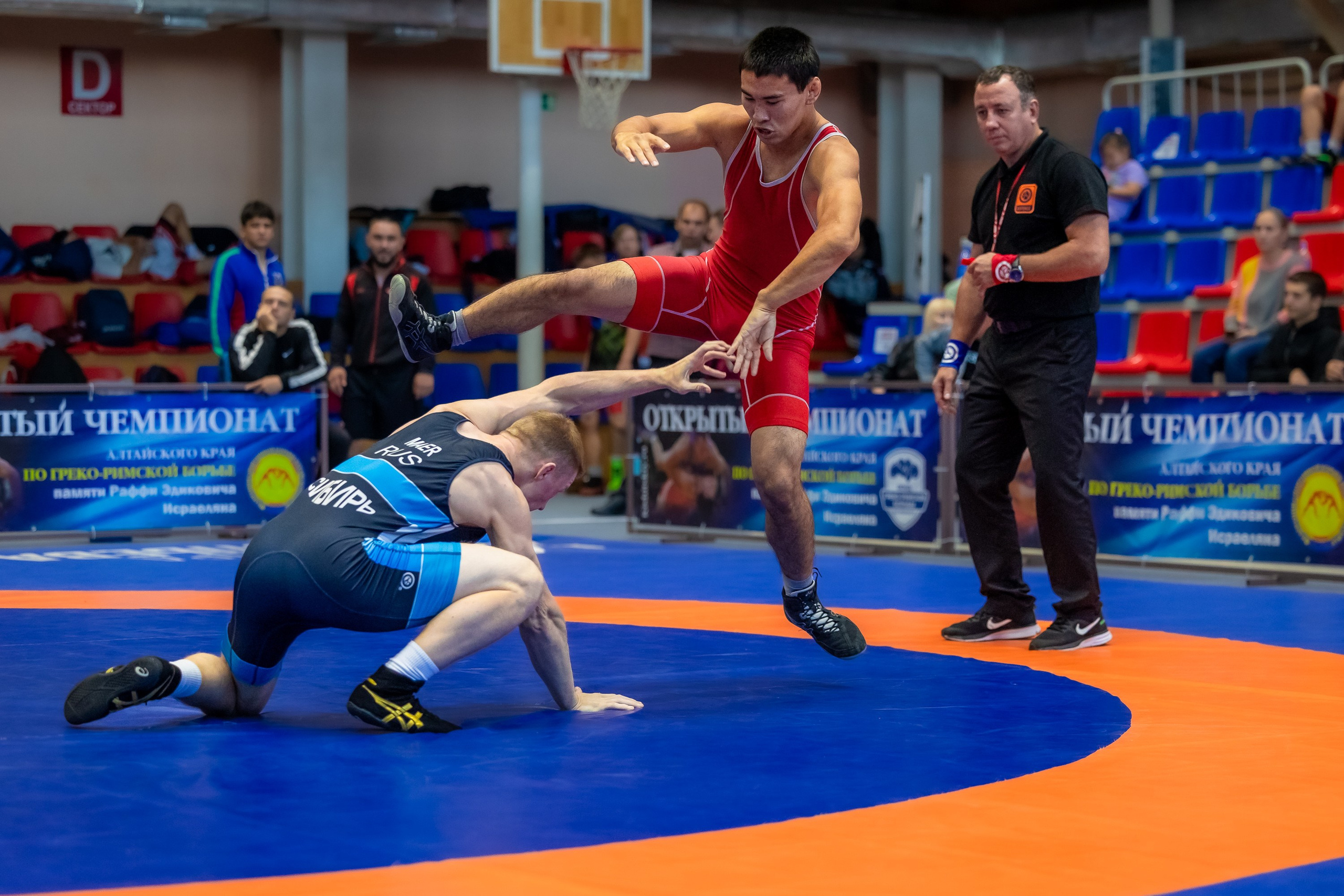 IX чемпионат Алтайского края по греко-римской борьбе. Репортажный фотограф в Барнауле Владимир Игнатов