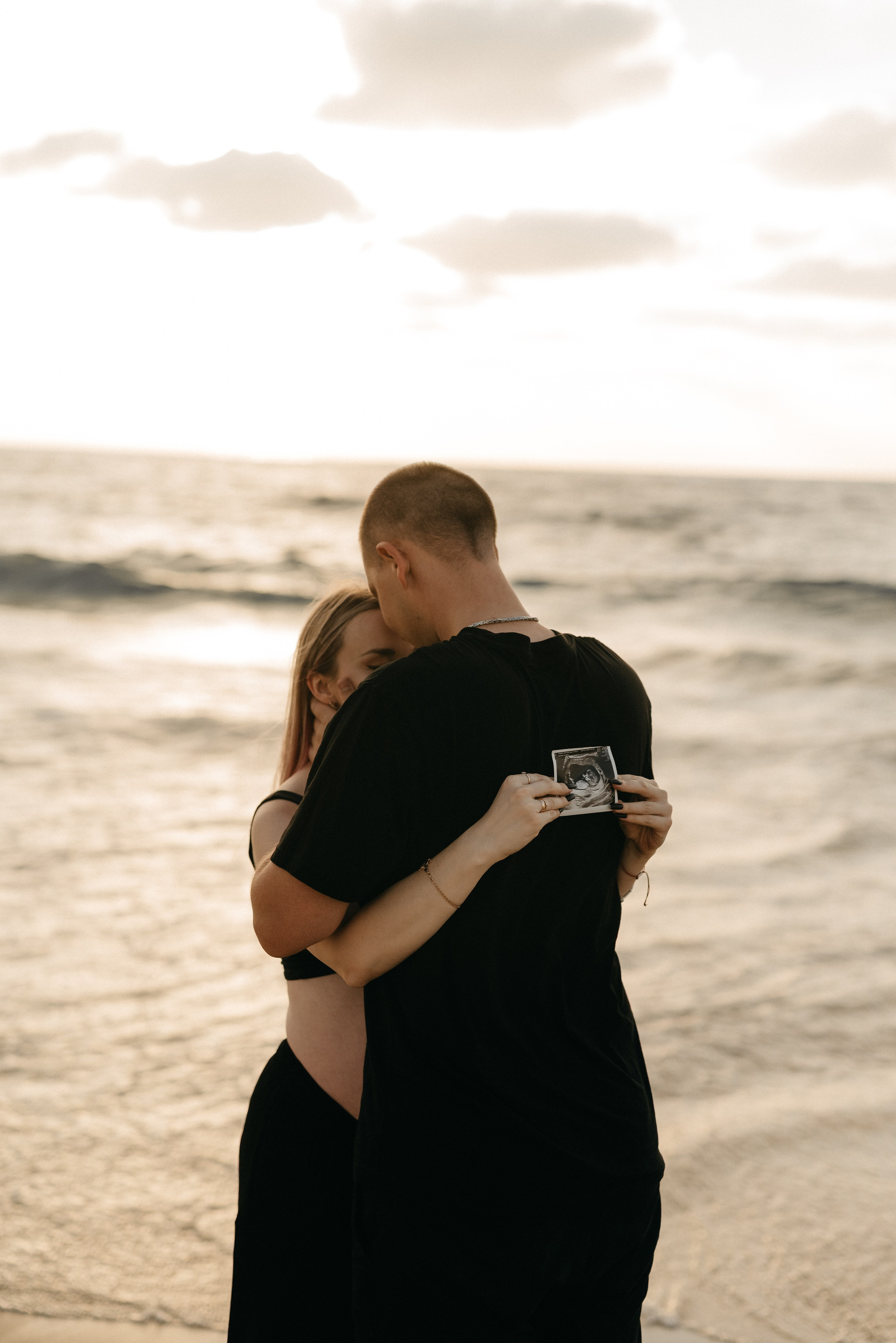 Asya & Denis: Pregnancy. Family photographer in Israel | Alesya Superfin