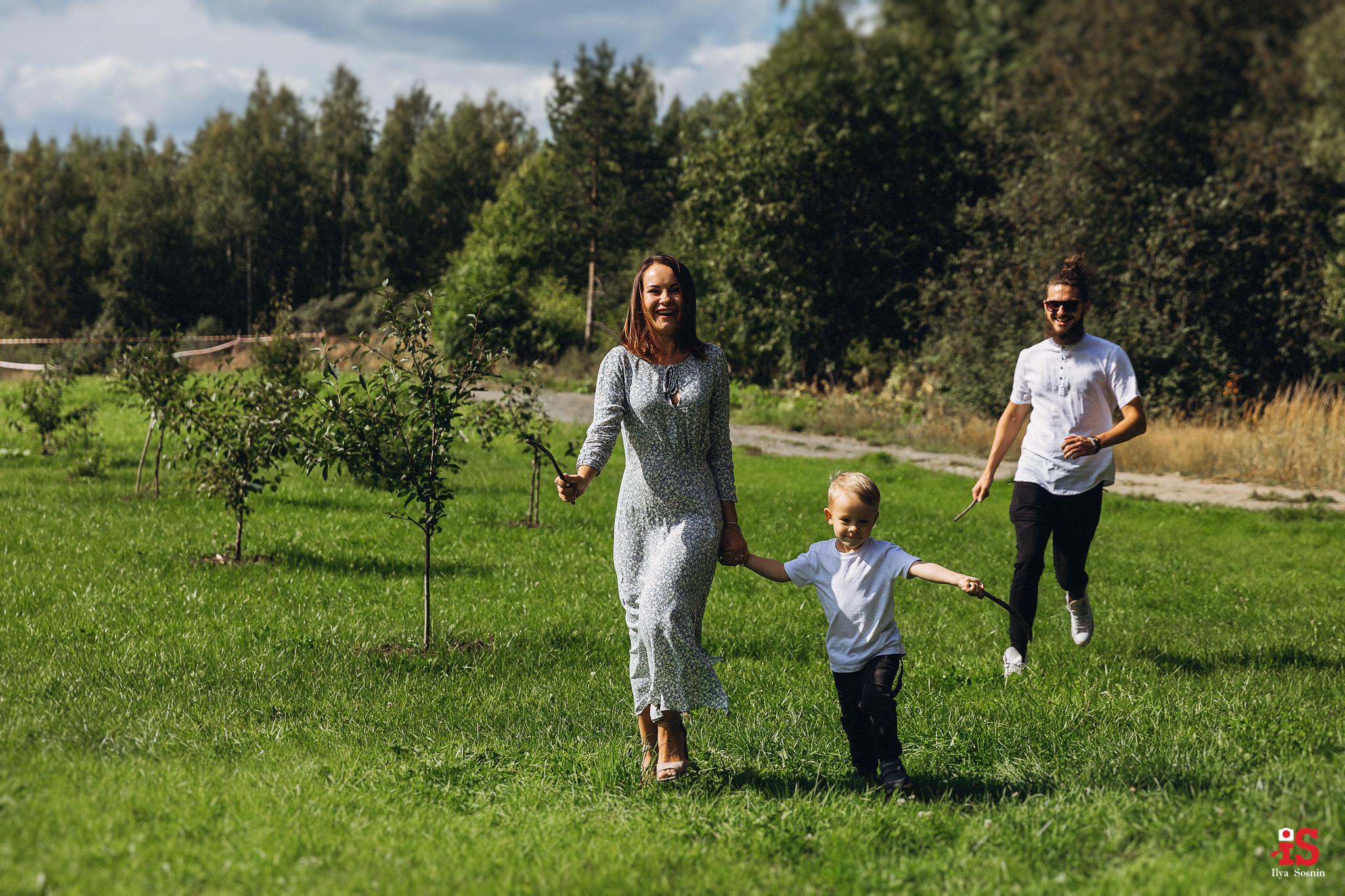 Антон, Дарья и еще один маленький человечек. Профессиональный фотограф Петрозаводск Илья Соснин