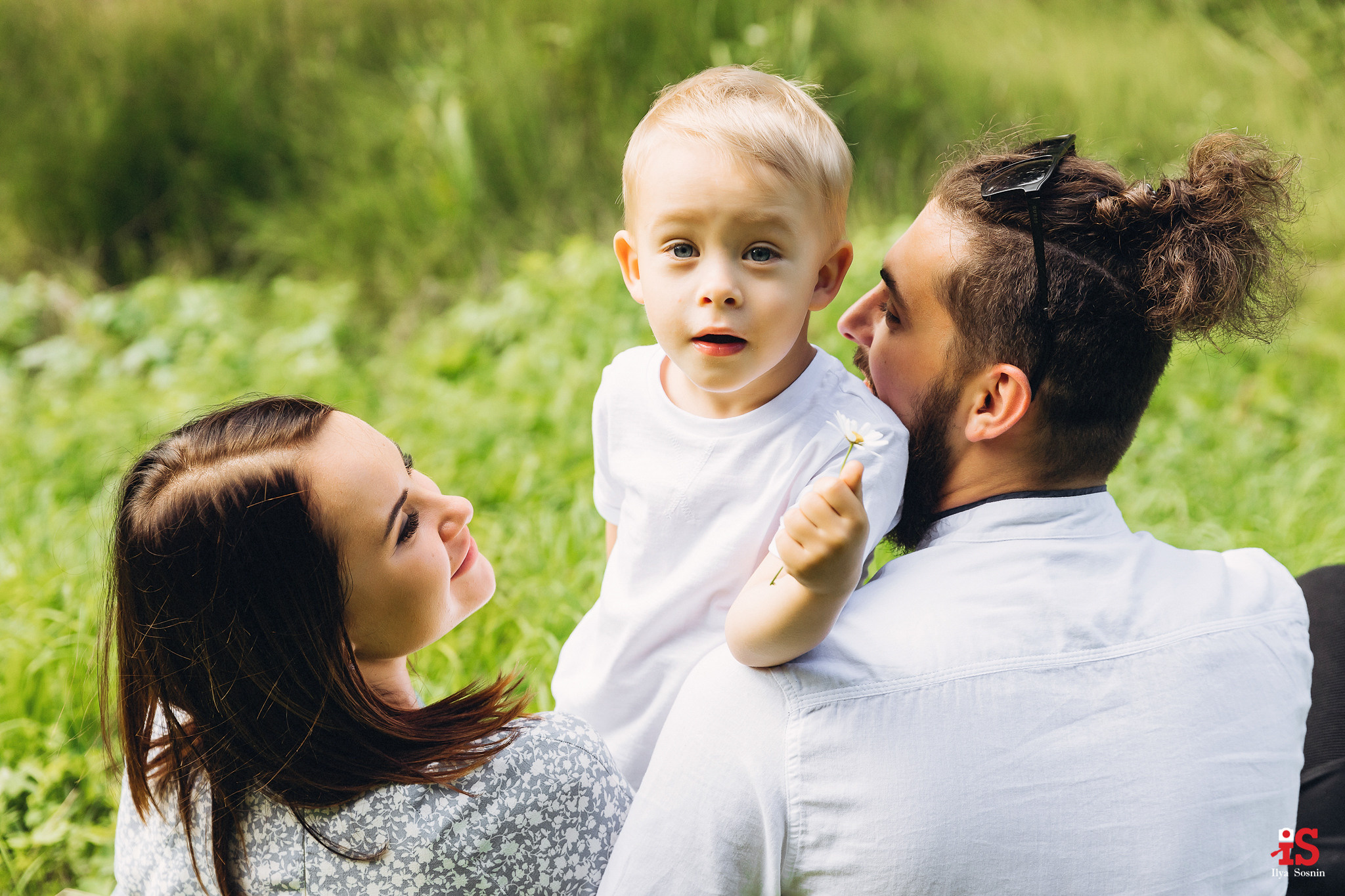 Антон, Дарья и еще один маленький человечек. Профессиональный фотограф Петрозаводск Илья Соснин