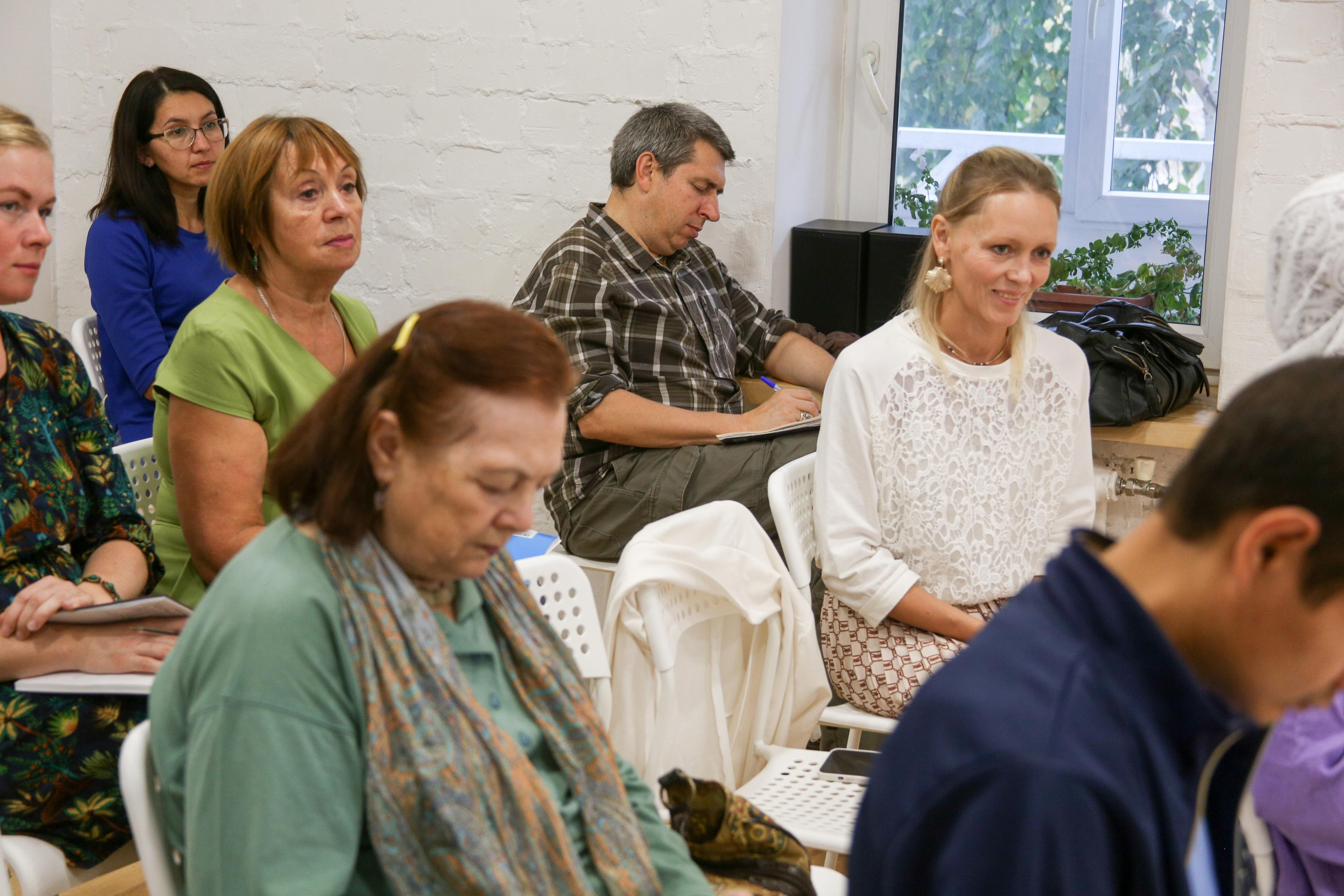 Вечер в благости. Репортаж. Фотограф в Перми. Фотограф Пермь. Фотосессия в фотостудии Перми и на свежем воздухе