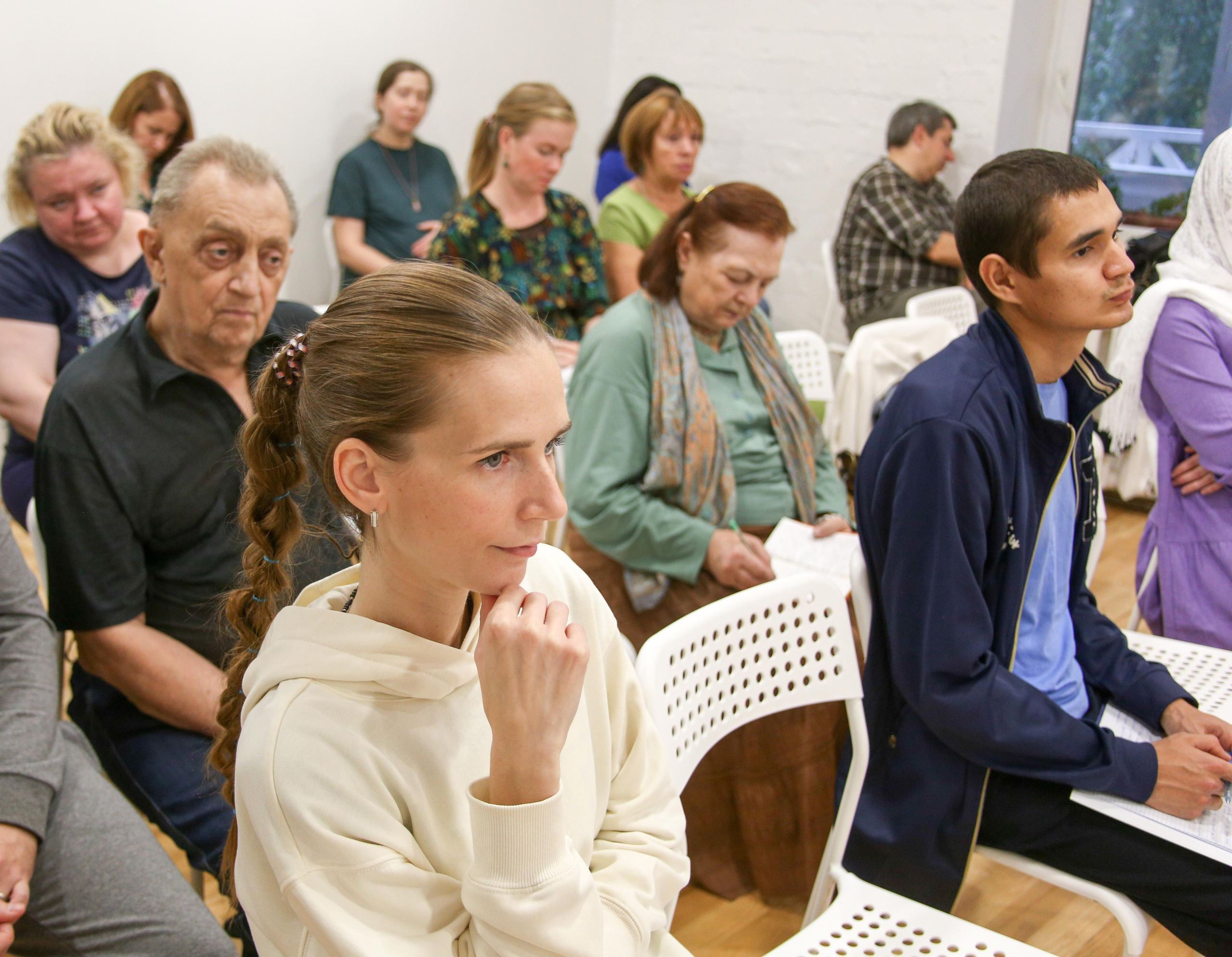 Вечер в благости. Репортаж. Фотограф в Перми. Фотограф Пермь. Фотосессия в фотостудии Перми и на свежем воздухе