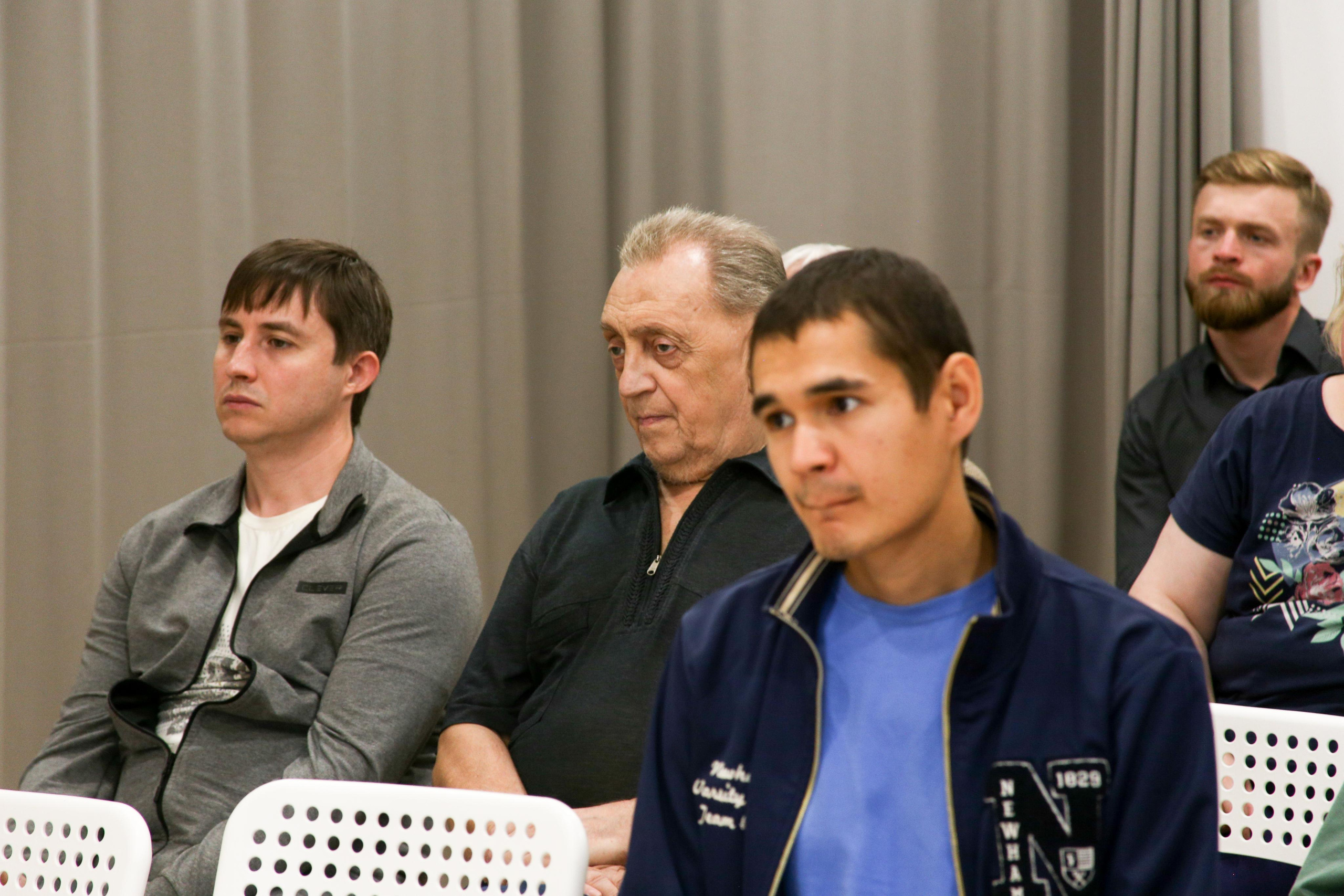 Вечер в благости. Репортаж. Фотограф в Перми. Фотограф Пермь. Фотосессия в фотостудии Перми и на свежем воздухе