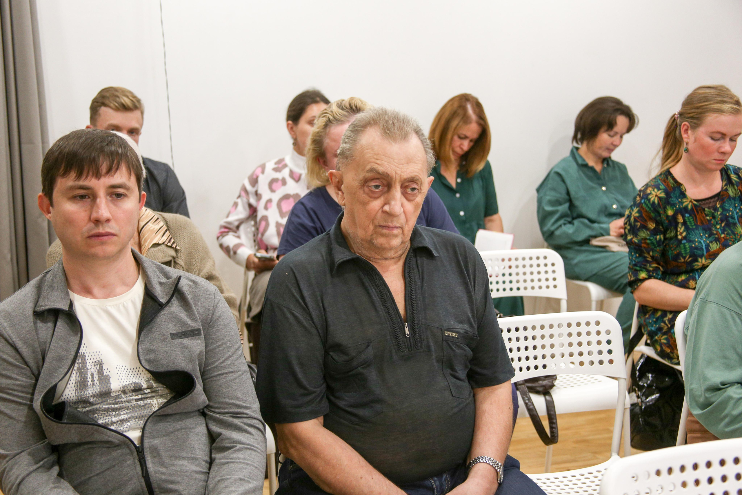 Вечер в благости. Репортаж. Фотограф в Перми. Фотограф Пермь. Фотосессия в фотостудии Перми и на свежем воздухе