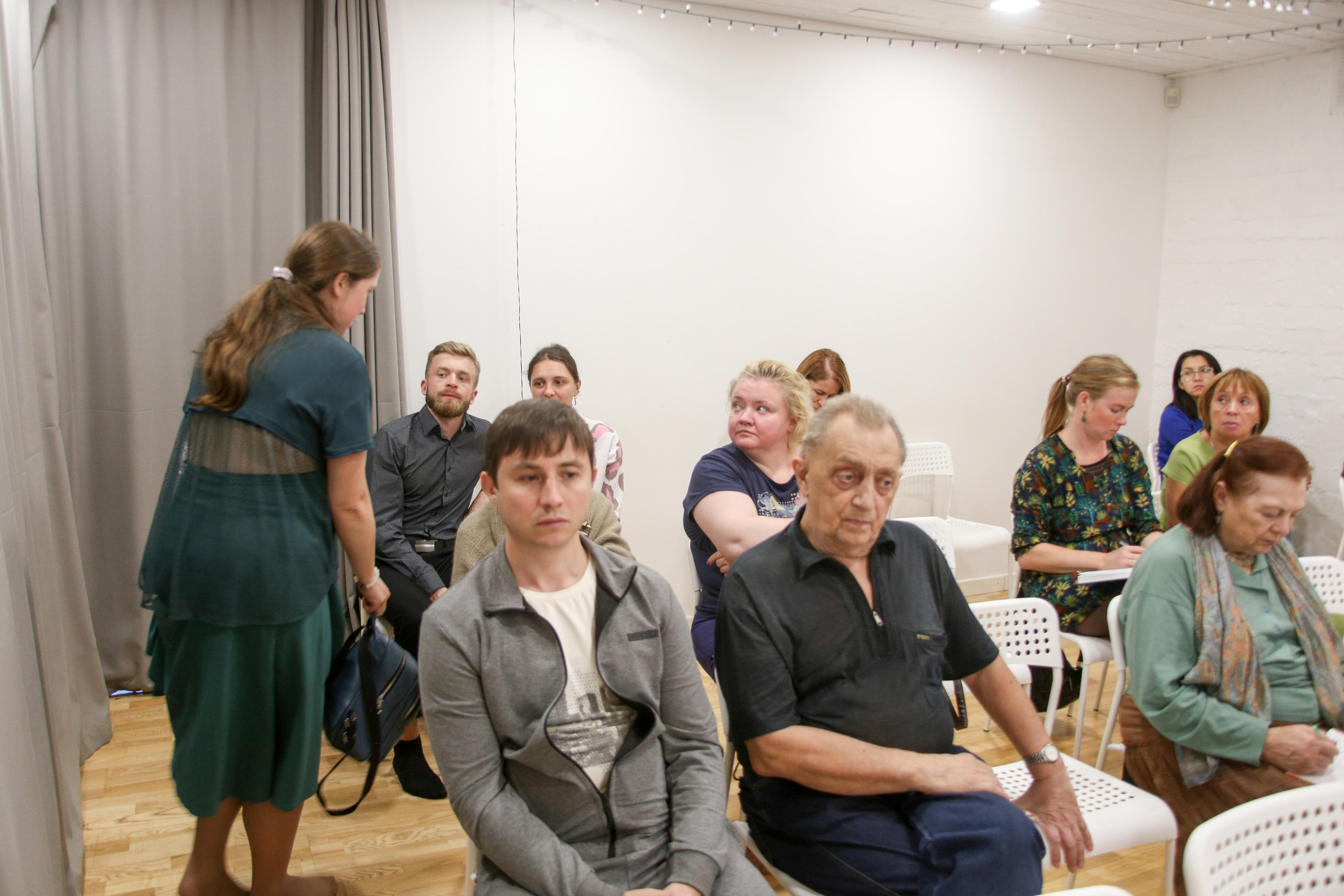 Вечер в благости. Репортаж. Фотограф в Перми. Фотограф Пермь. Фотосессия в фотостудии Перми и на свежем воздухе