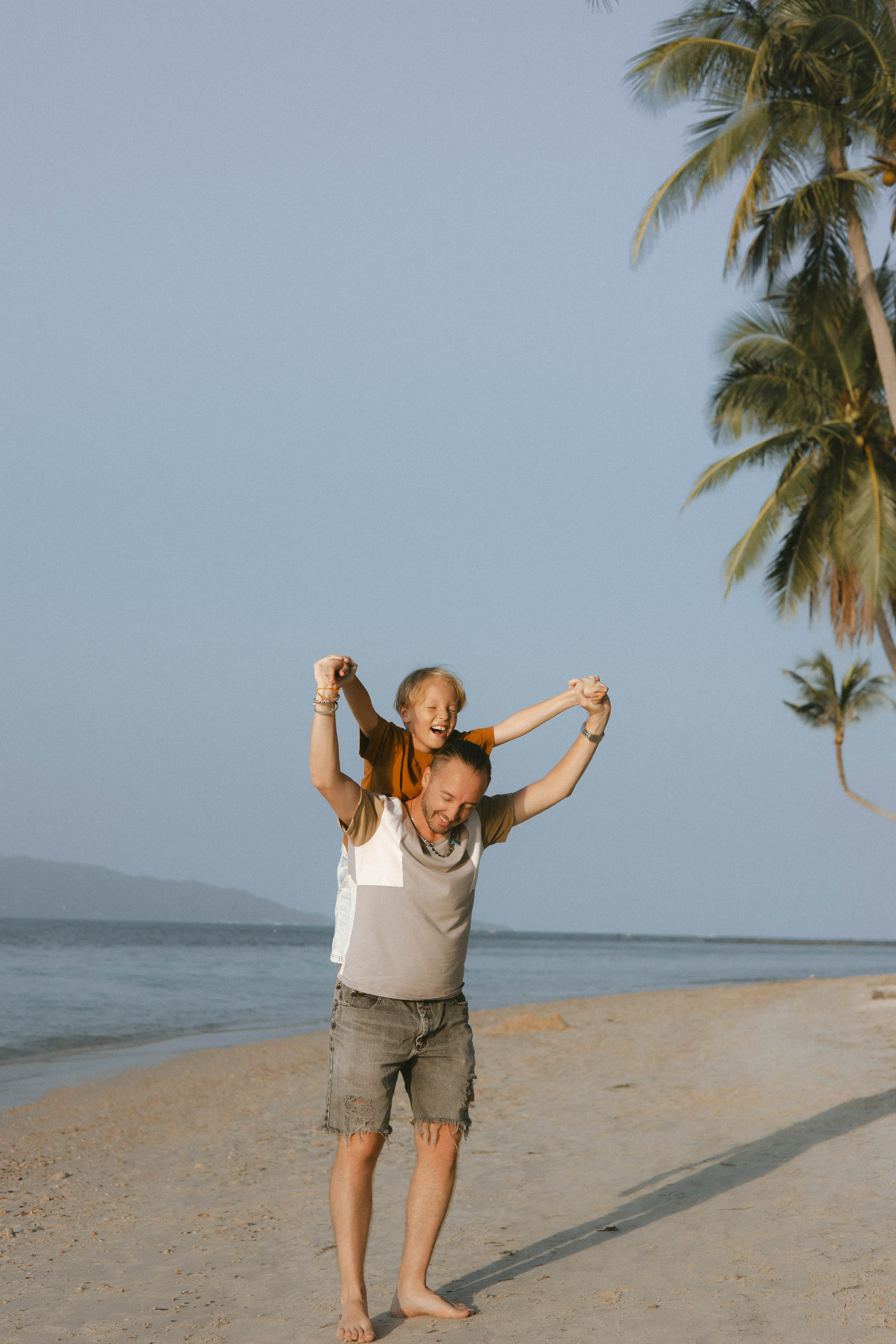 Алиса с семьей / Самуи. Семейный и детский фотограф в Москве Анастасия Каипова