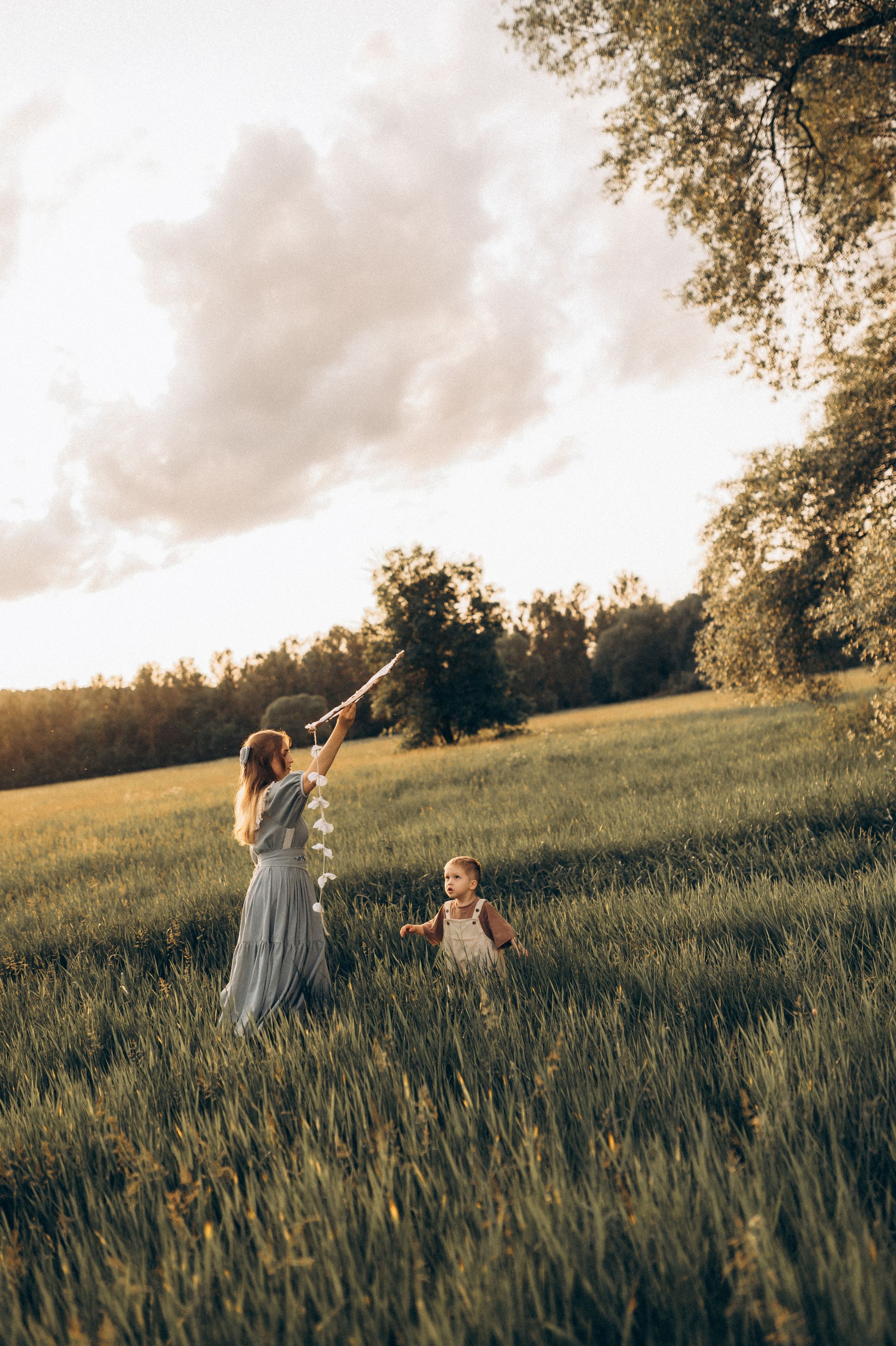 Фотосессия на природе мамы и сына. Фотограф Алексин, Тула