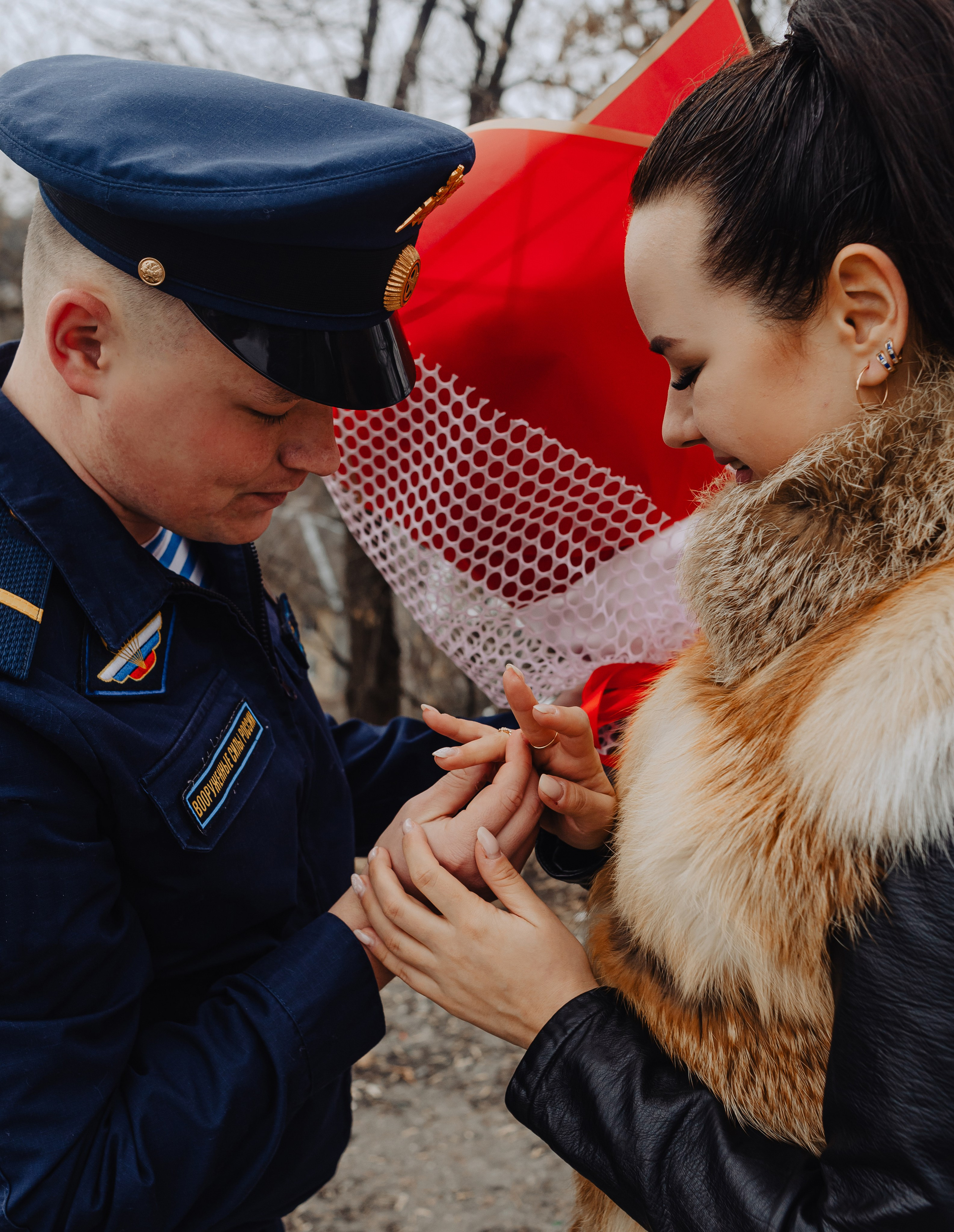 Предложение руки. Фотограф Брянск
