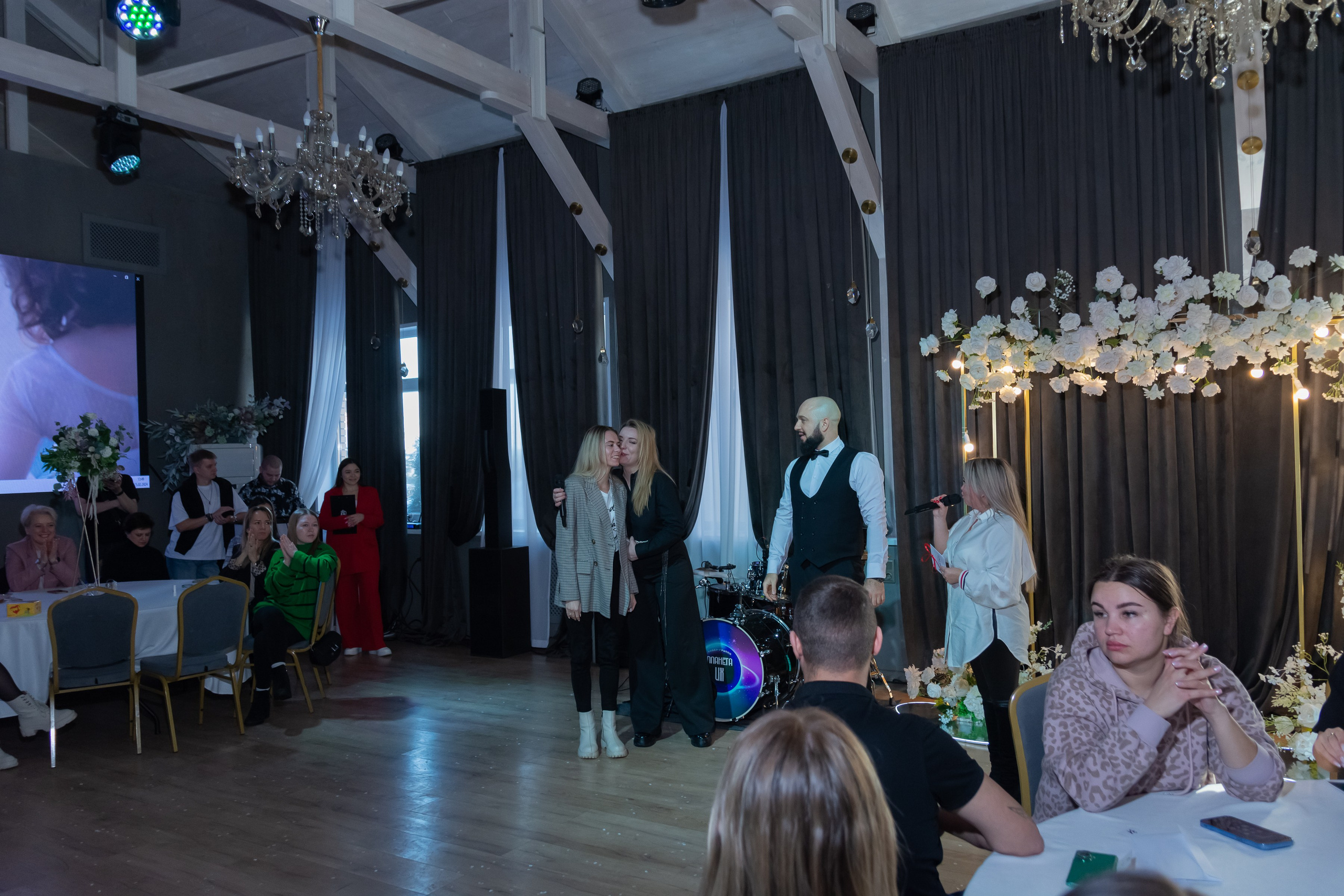 Свадебное чаепитие для молодоженов