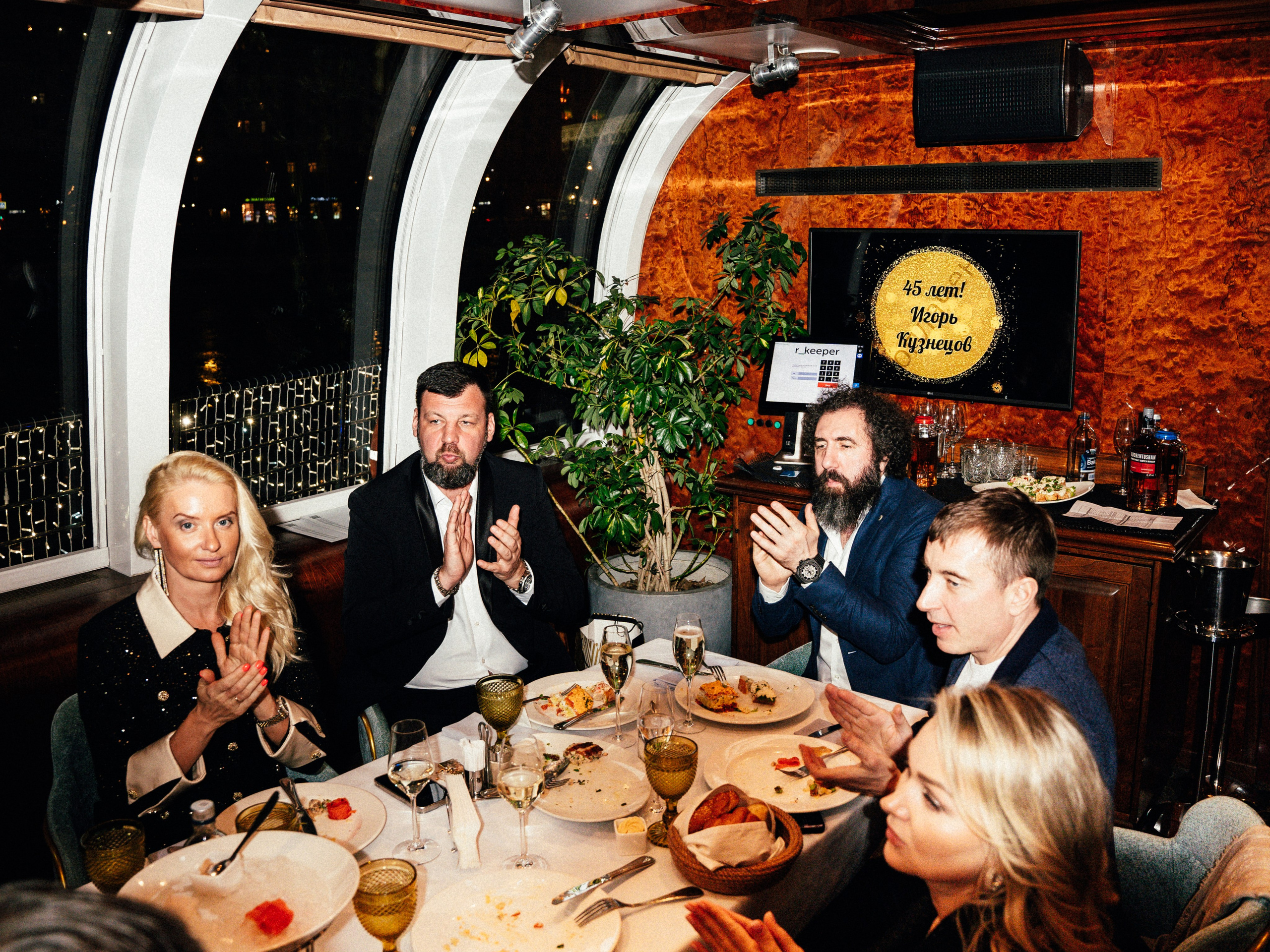 Корпоратив Erwin Река. Портретный и репортажный фотограф