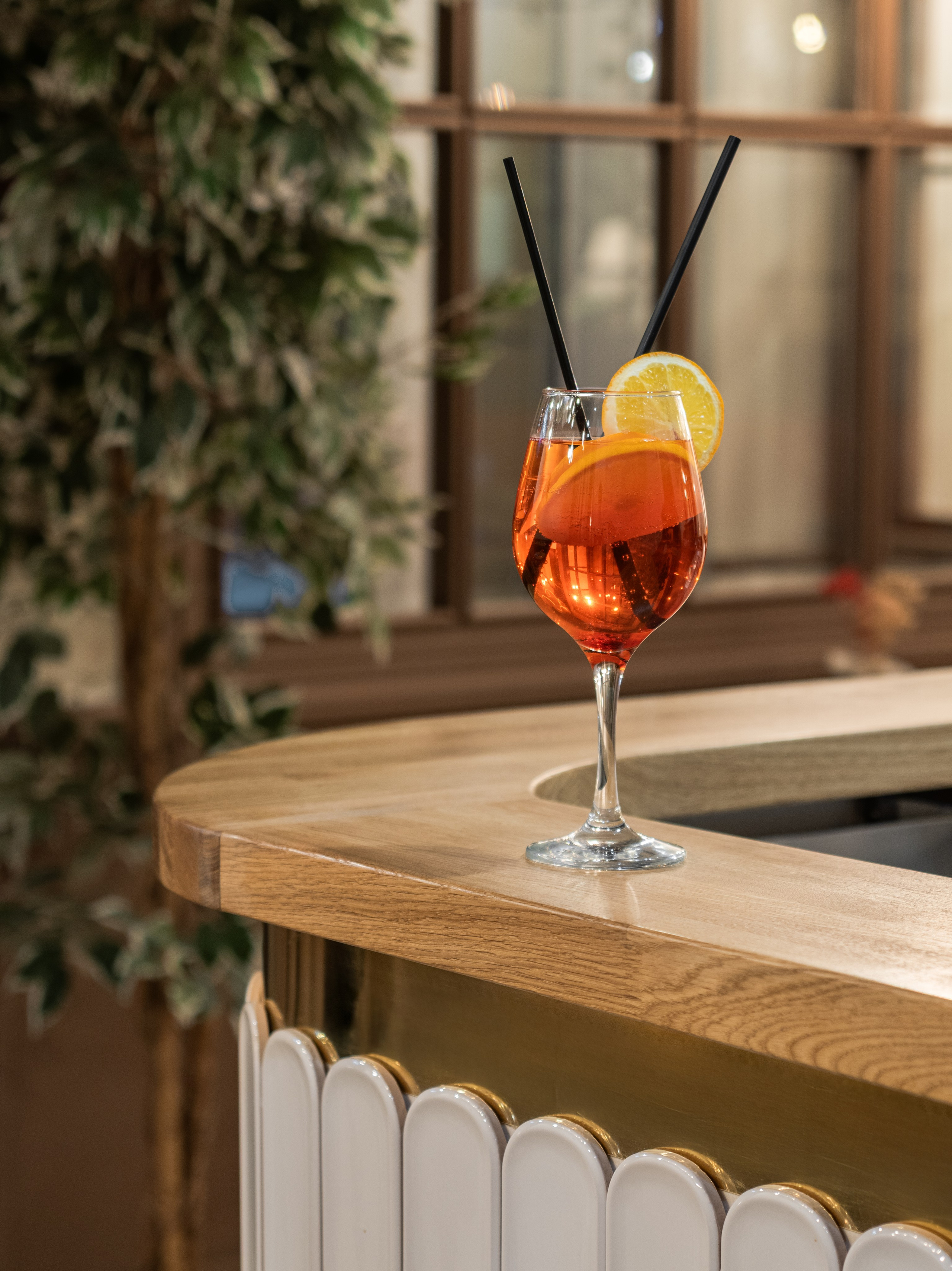 Ресторан Yumi. Дизайнер интерьера | Сабир Ульмаскулов